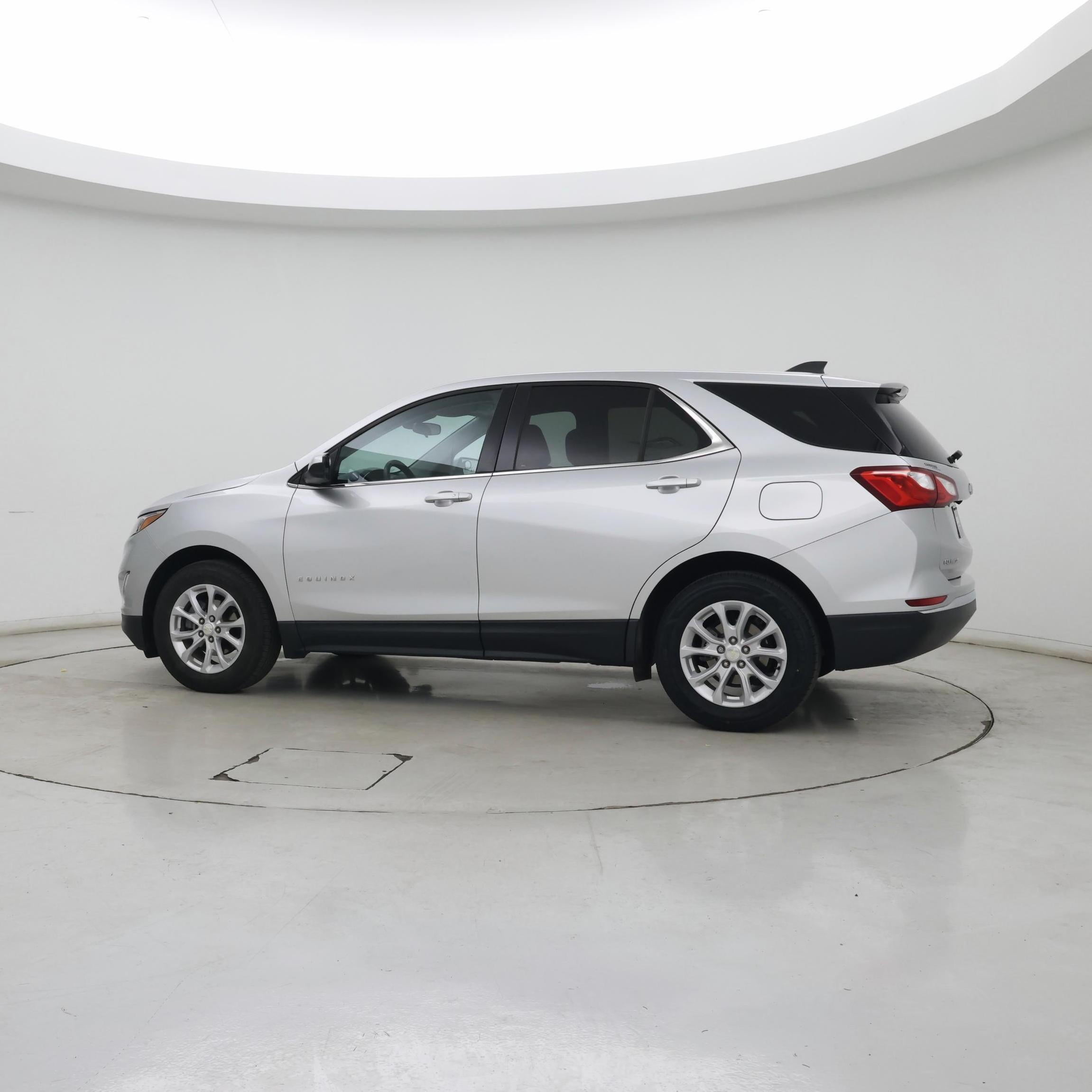 Thumbnail: 2020 Chevrolet Equinox - 3