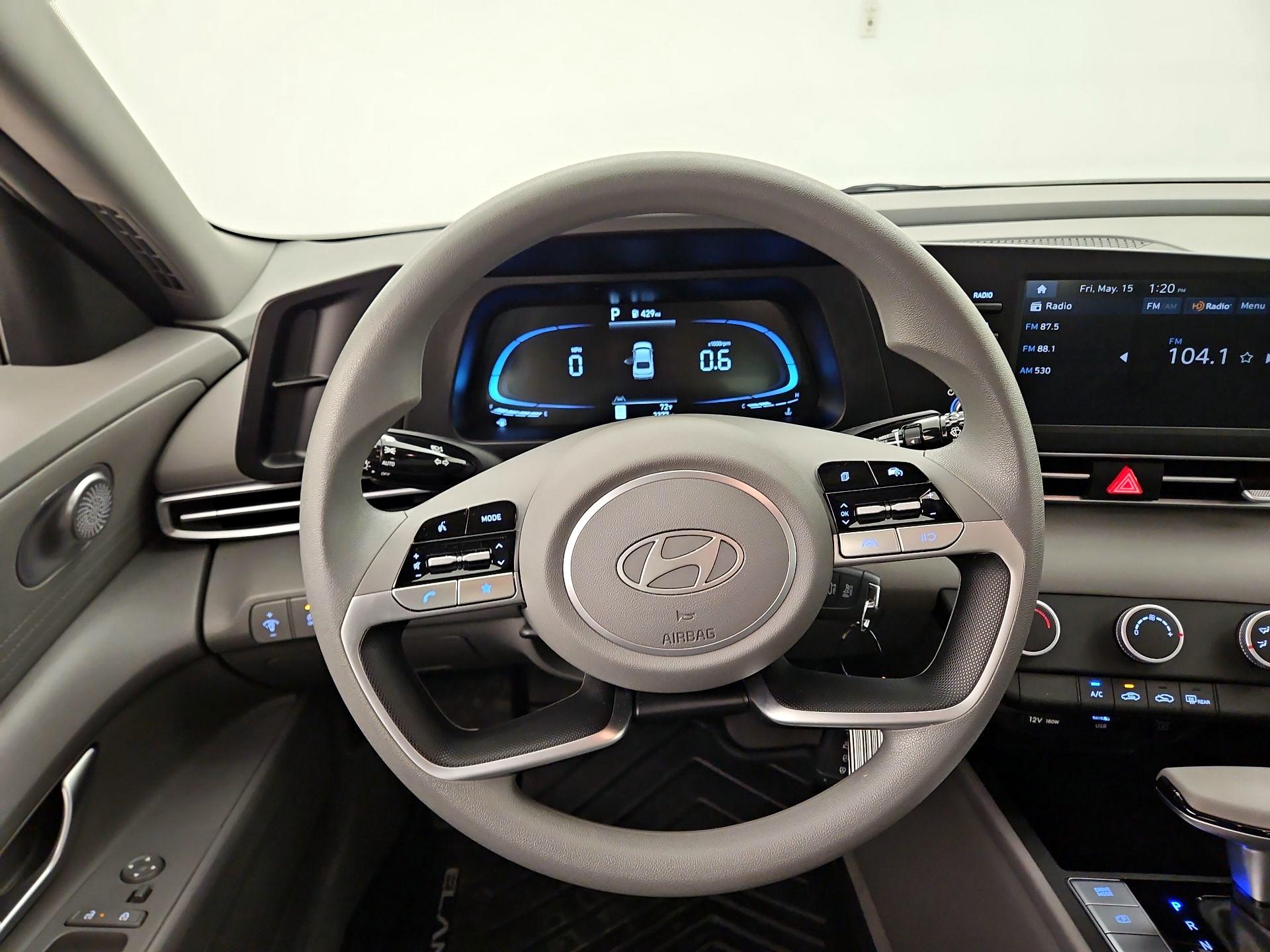 Thumbnail: 2025 Hyundai Elantra - 10