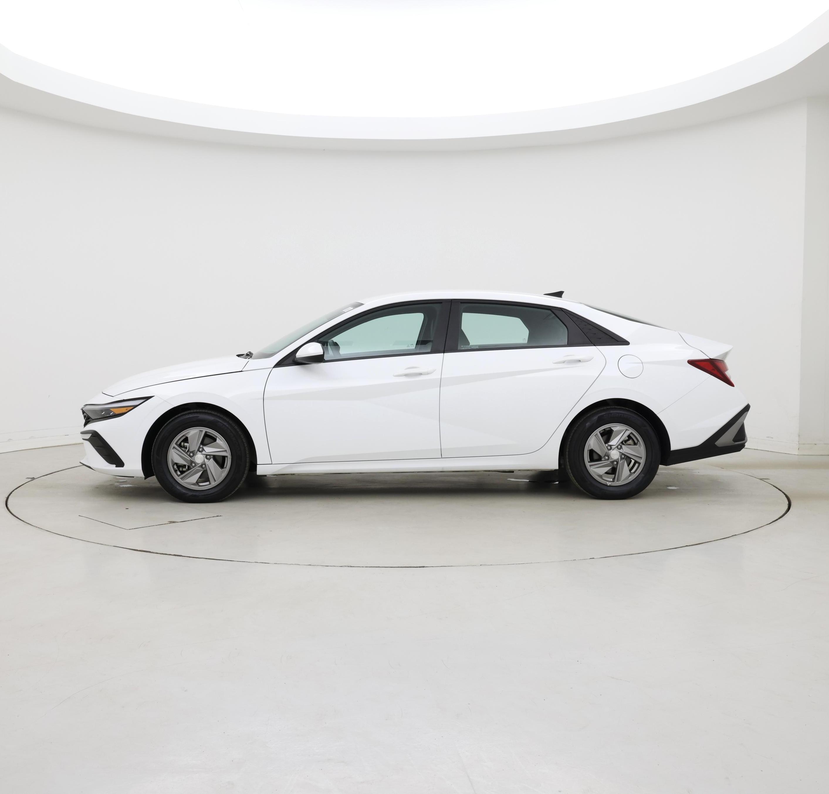 Thumbnail: 2025 Hyundai Elantra - 3