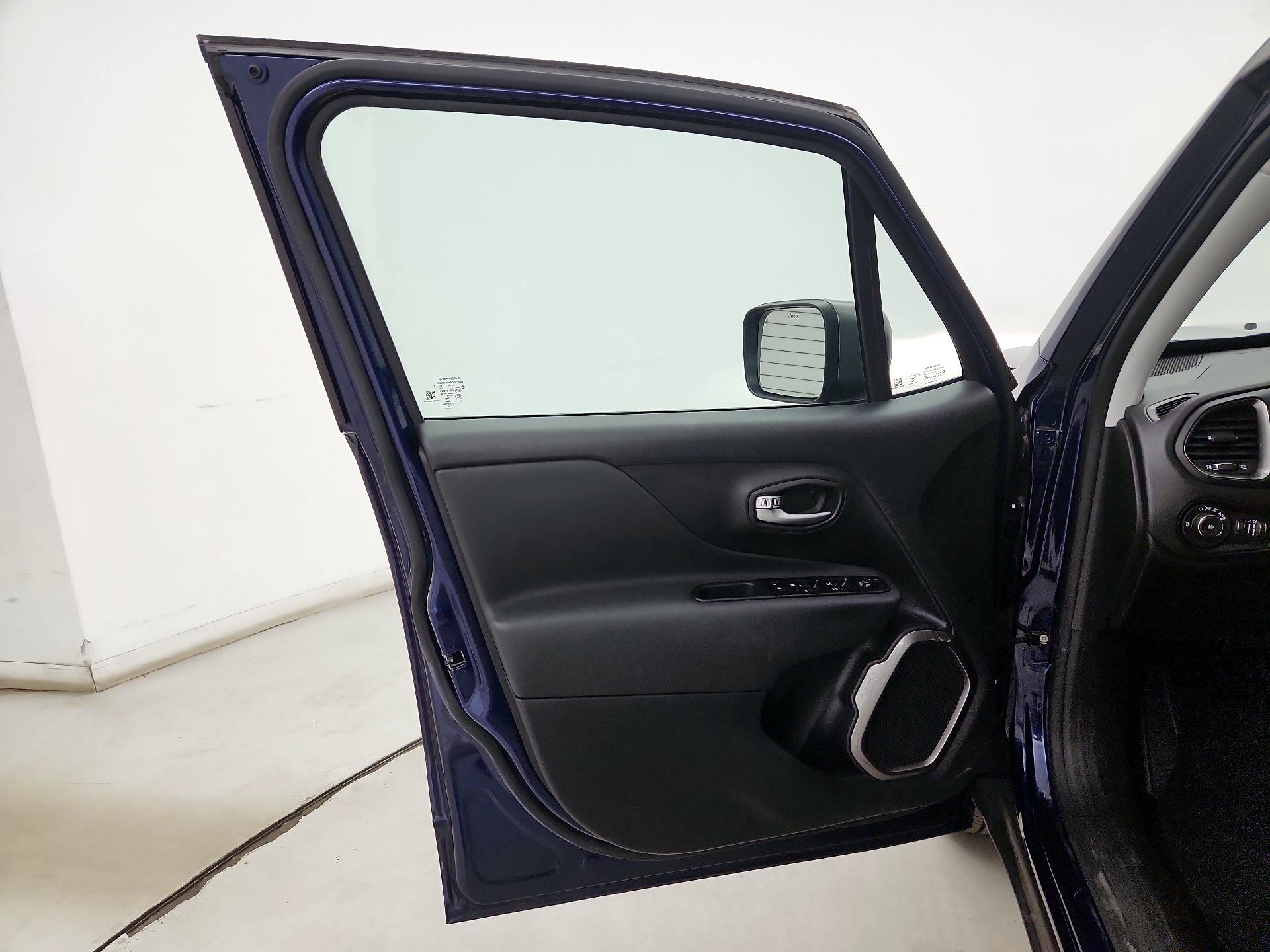 Thumbnail: 2021 Jeep Renegade - 12