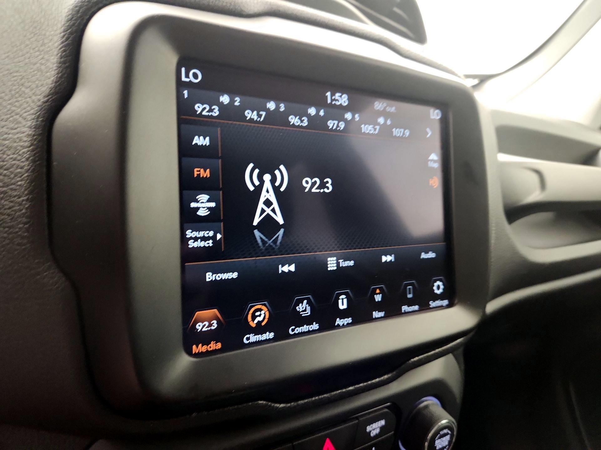Thumbnail: 2021 Jeep Renegade - 15