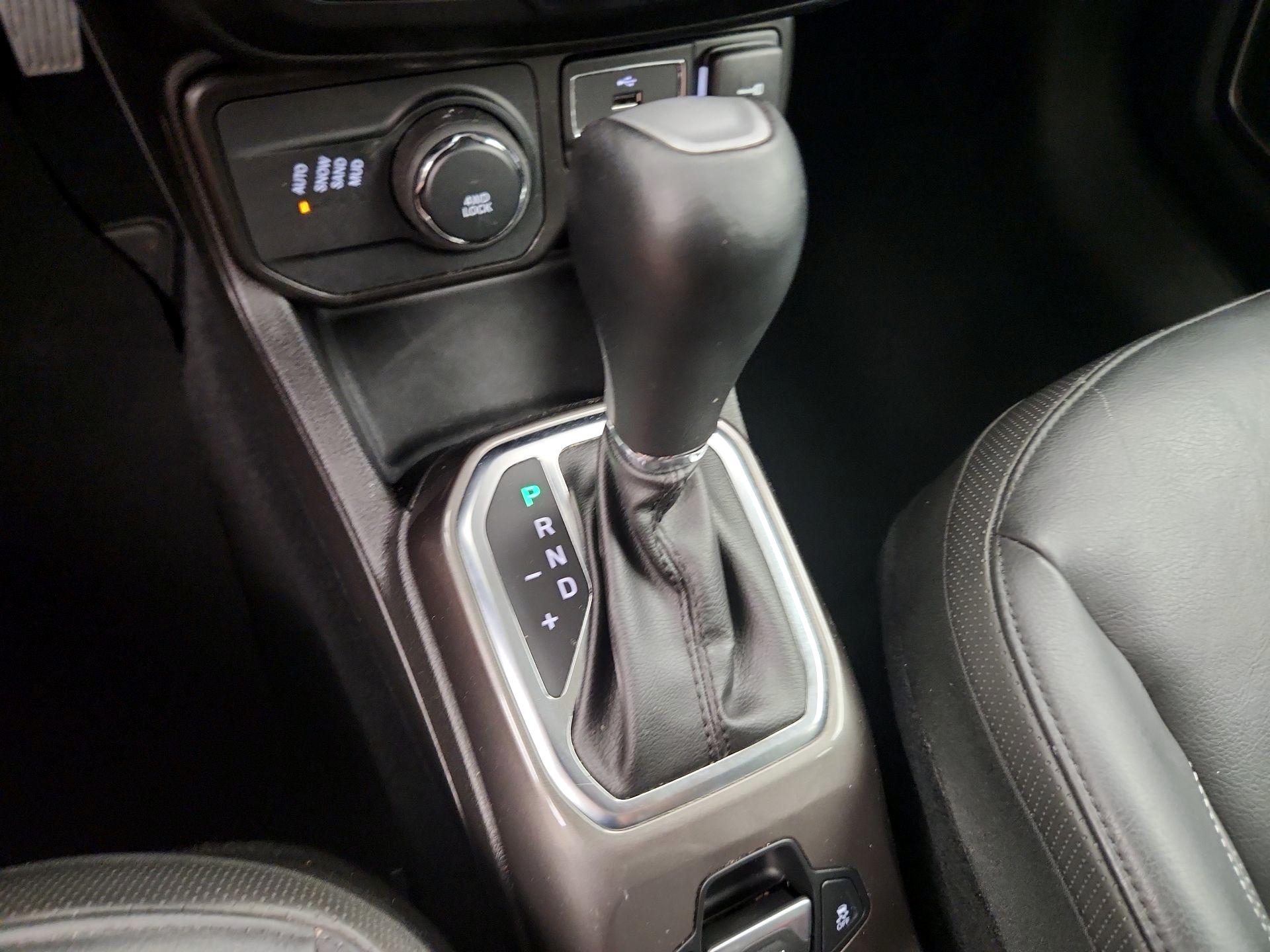 Thumbnail: 2021 Jeep Renegade - 17