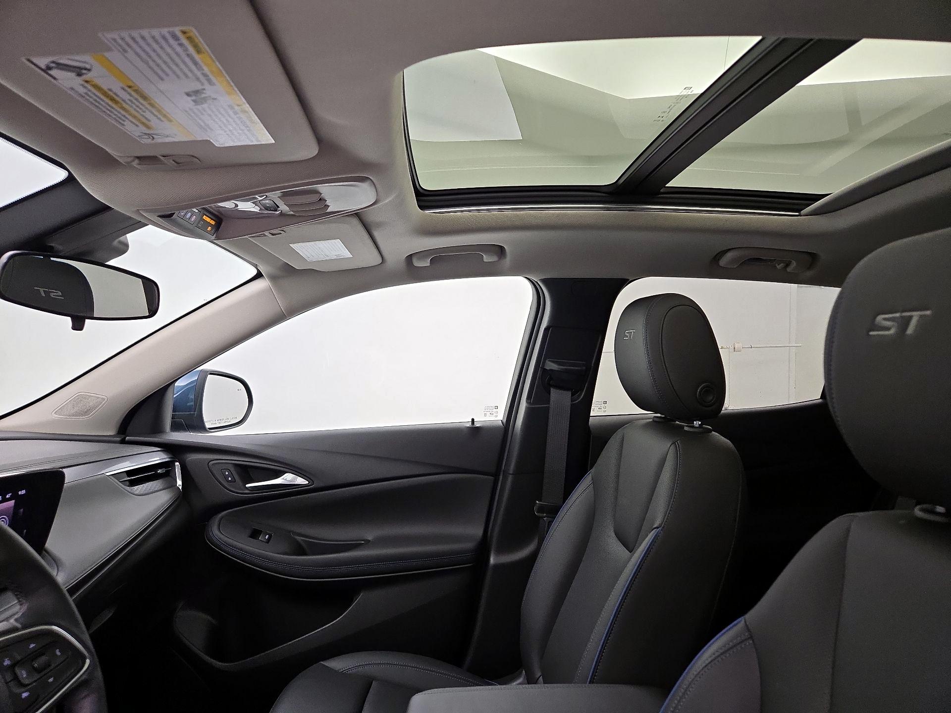 Thumbnail: 2025 Buick Encore GX - 19