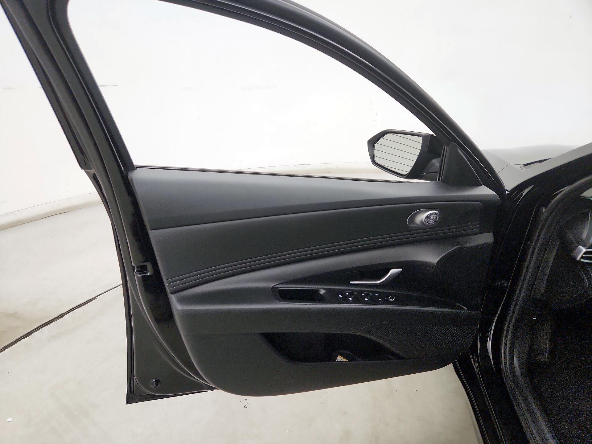 Thumbnail: 2023 Hyundai Elantra - 12