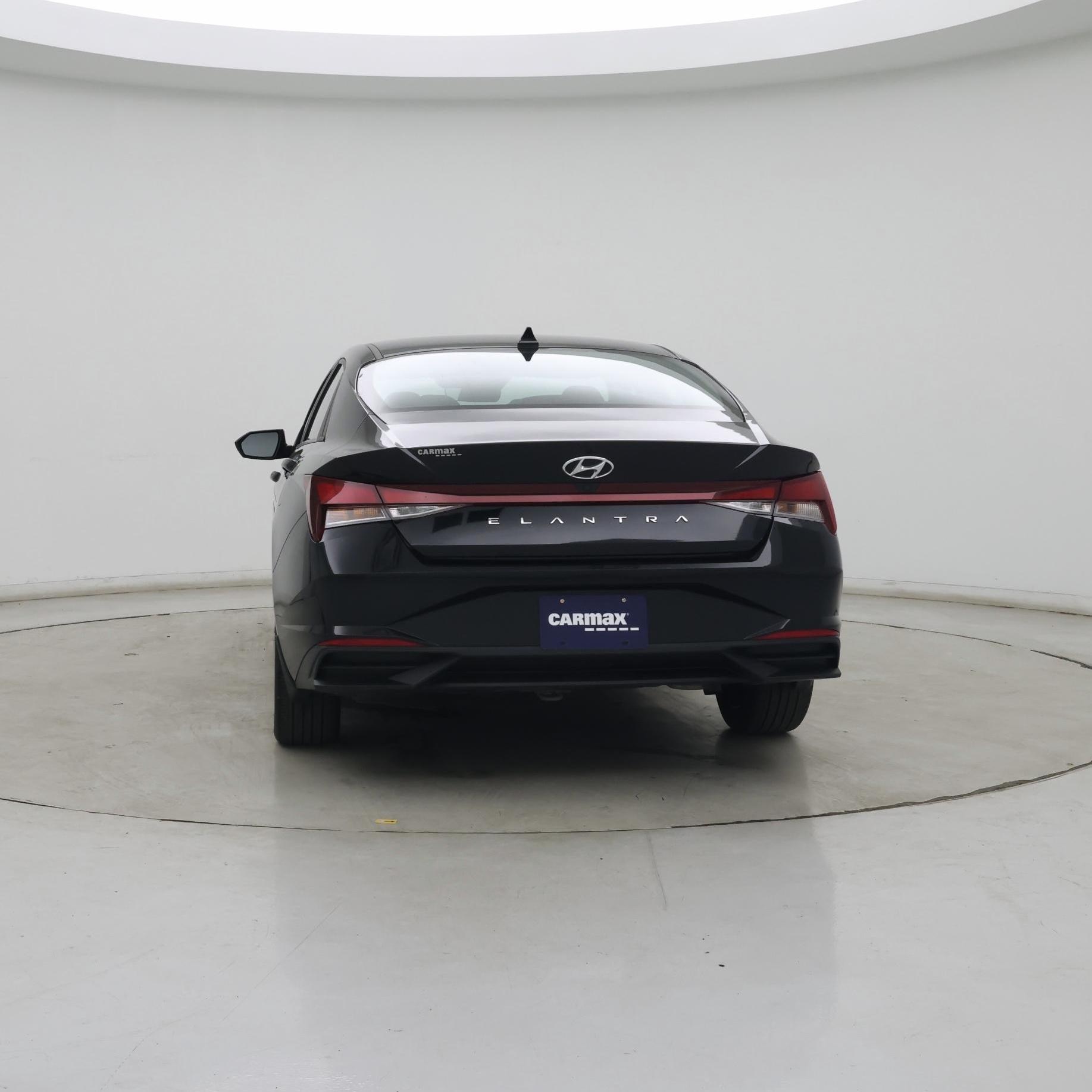 Thumbnail: 2023 Hyundai Elantra - 2