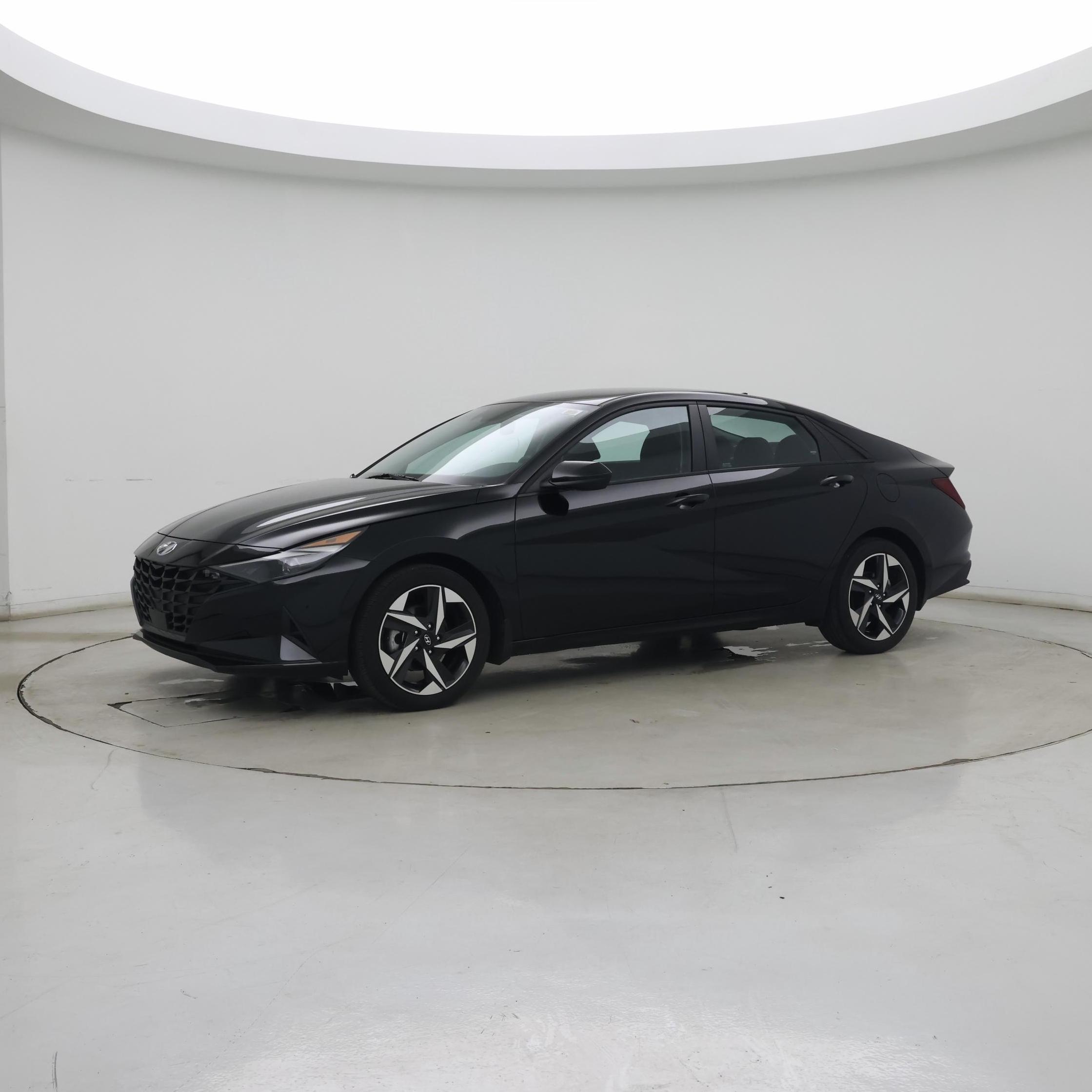 Thumbnail: 2023 Hyundai Elantra - 4