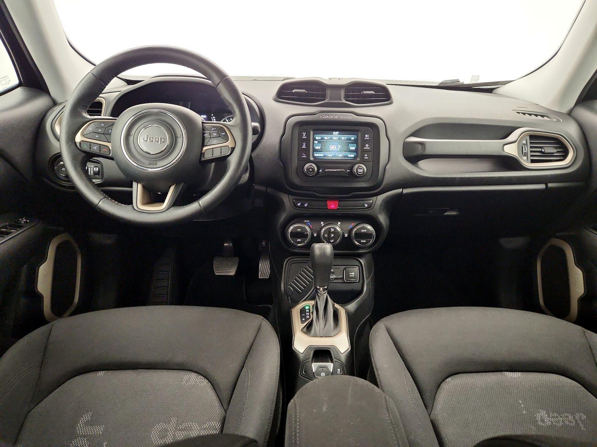 Thumbnail: 2015 Jeep Renegade - 9