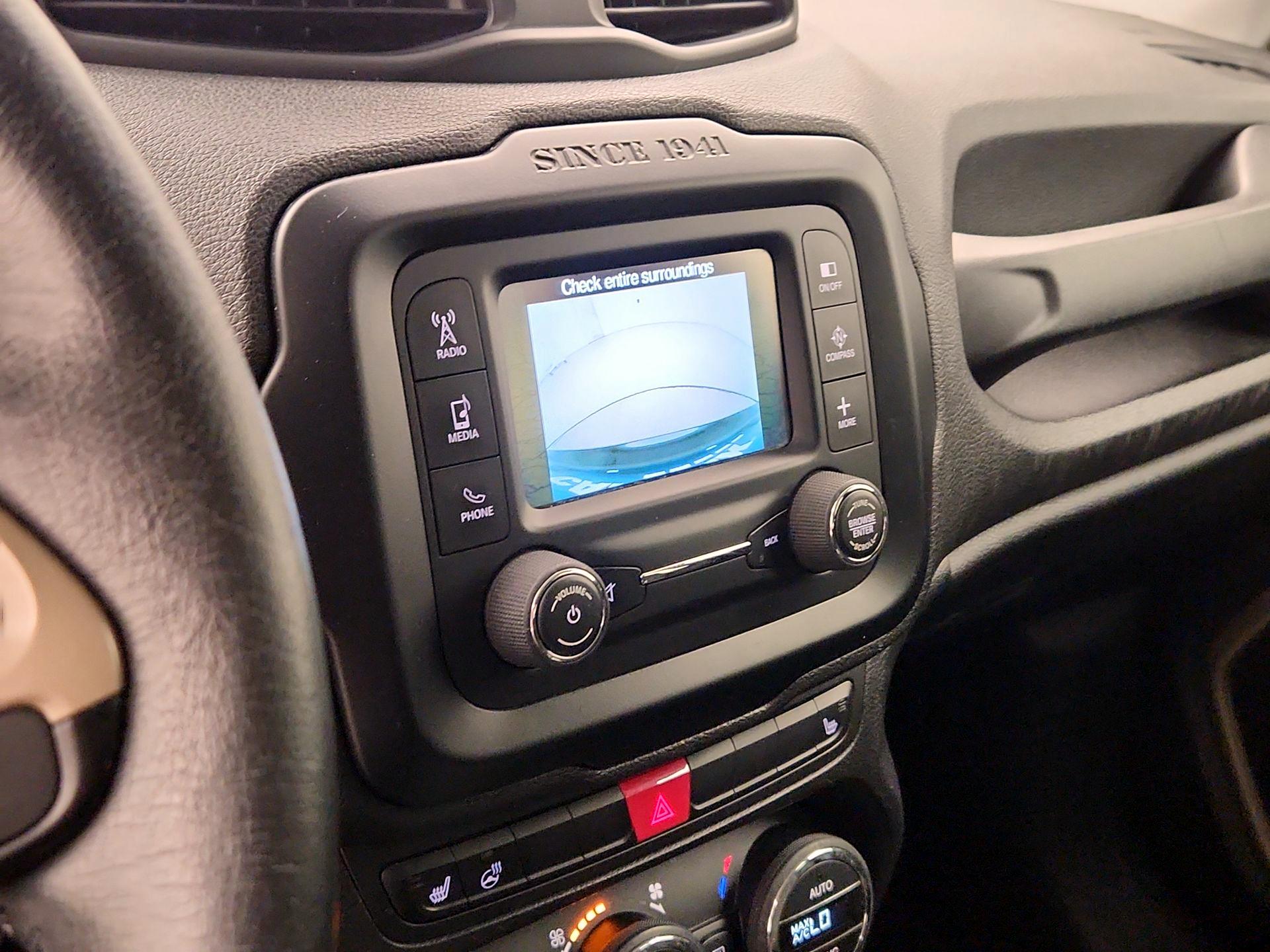 Thumbnail: 2015 Jeep Renegade - 14