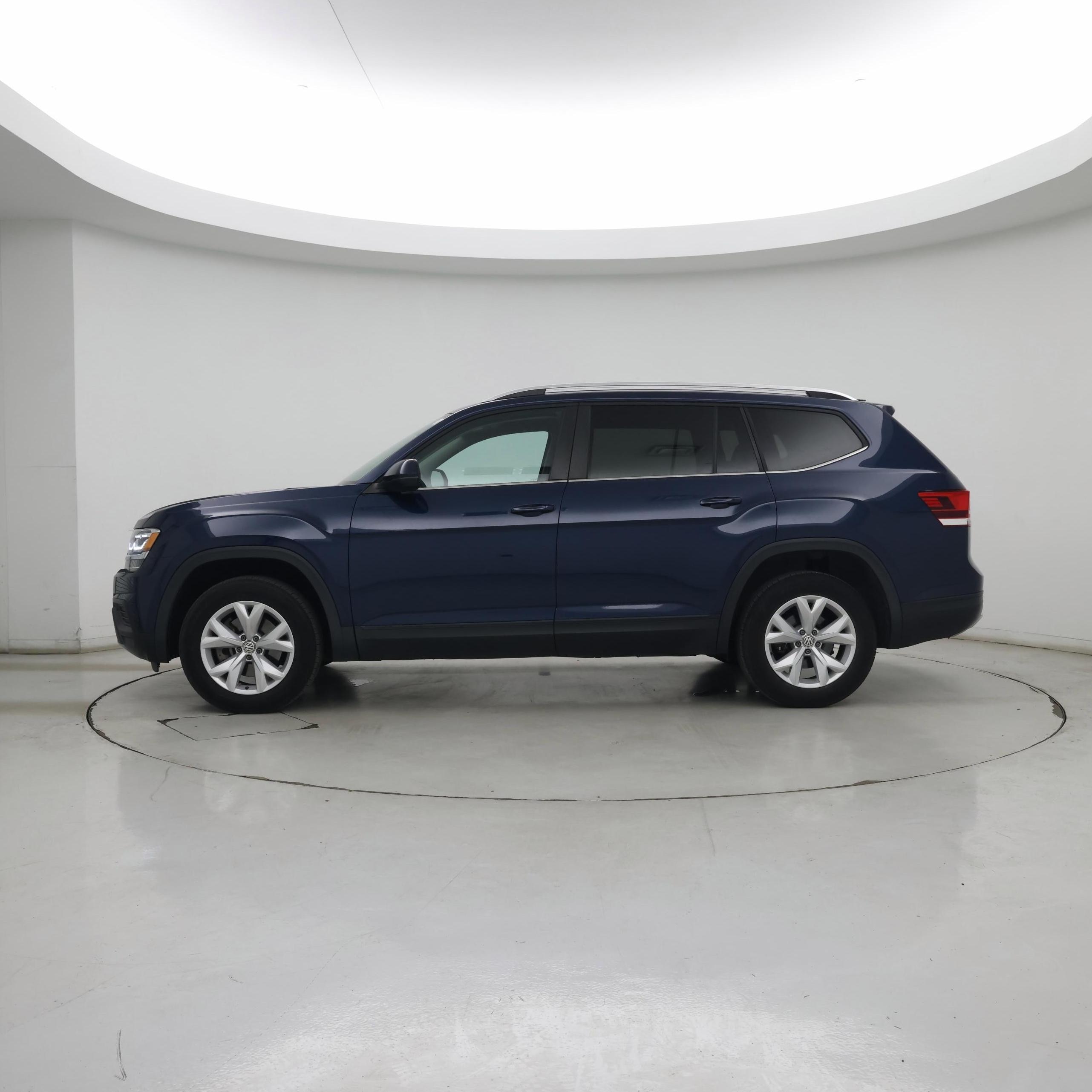 Thumbnail: 2018 Volkswagen Atlas - 3