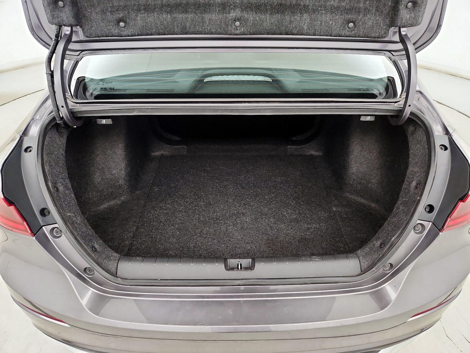 2022 Honda Insight Touring - Photo 22
