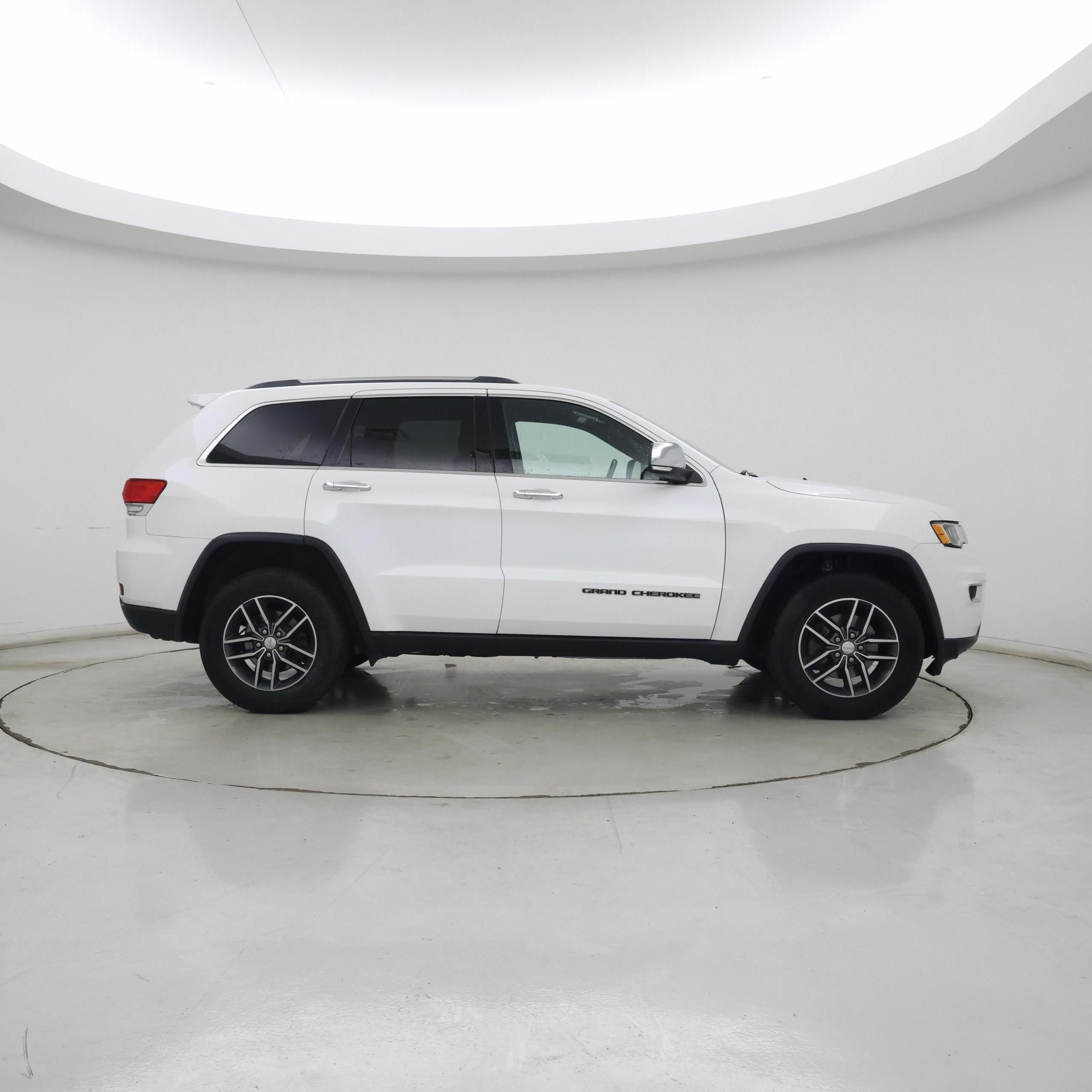 Thumbnail: 2018 Jeep Grand Cherokee - 7