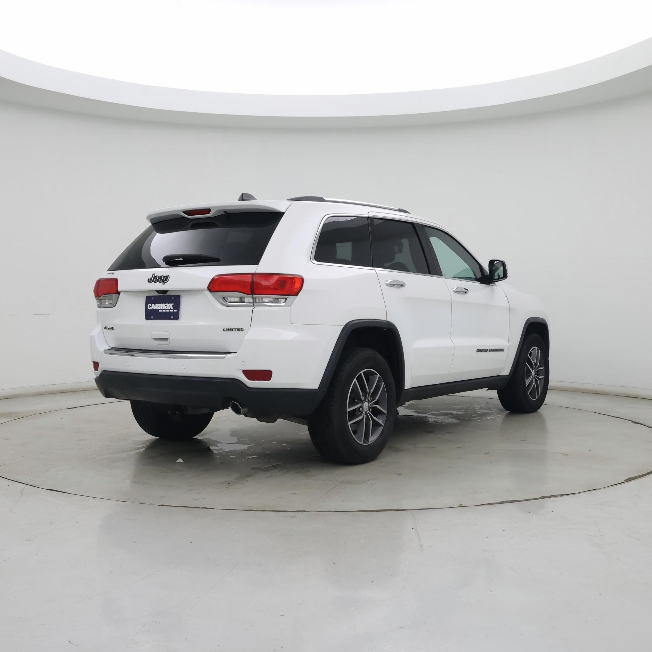 Thumbnail: 2018 Jeep Grand Cherokee - 8