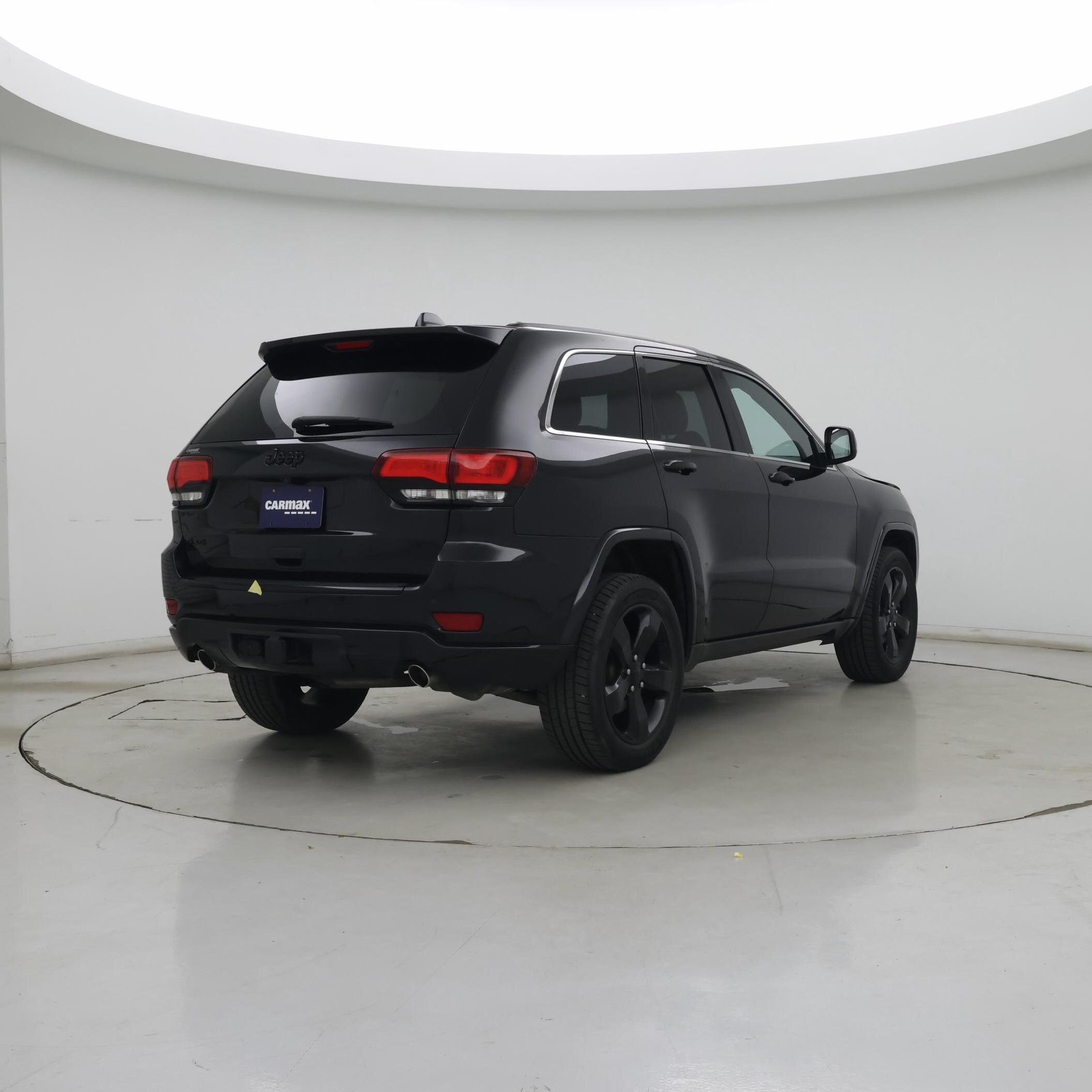 Thumbnail: 2015 Jeep Grand Cherokee - 8