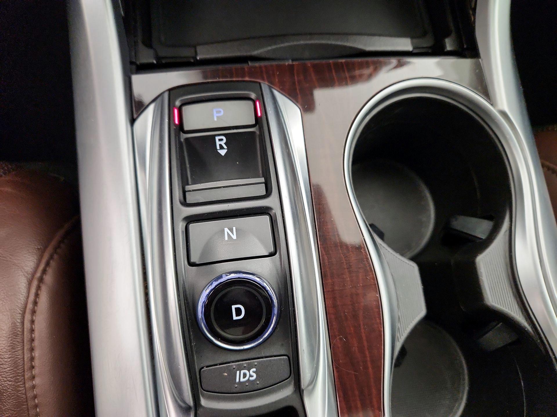 Thumbnail: 2015 Acura TLX - 17
