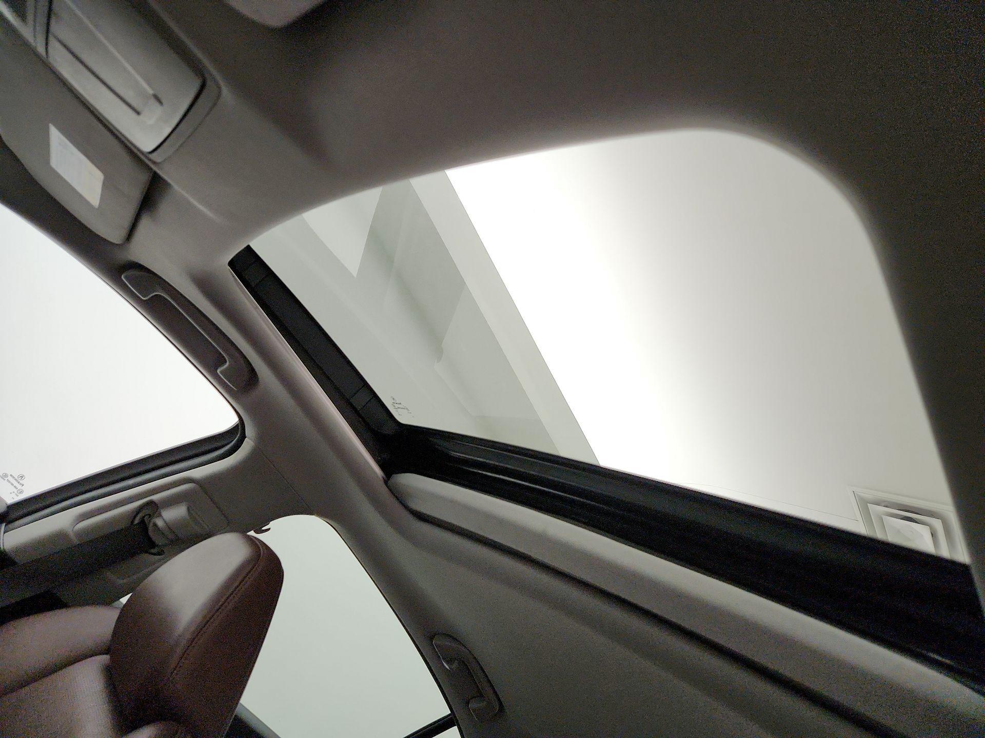 Thumbnail: 2015 Acura TLX - 19