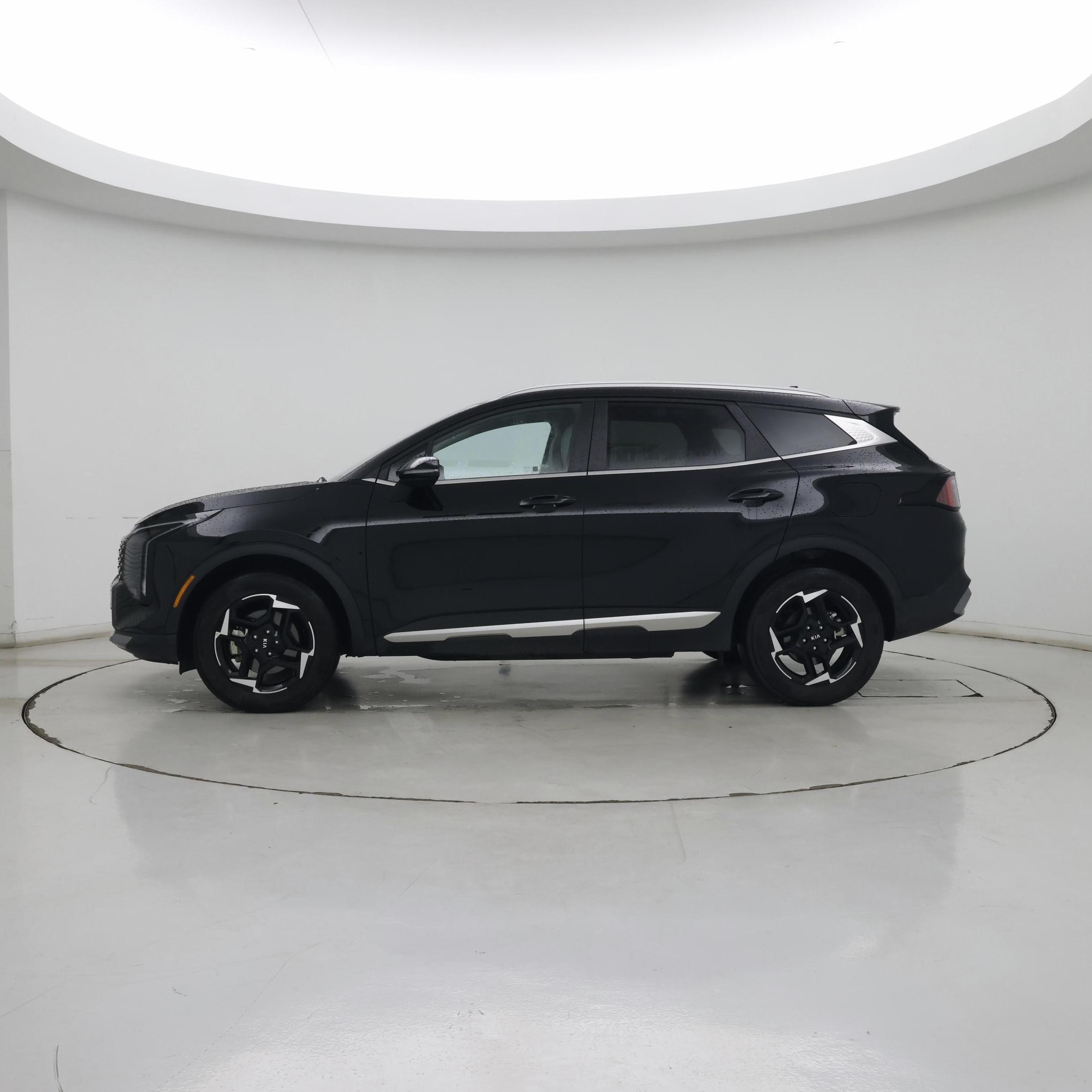 Thumbnail: 2026 Kia Sportage - 3