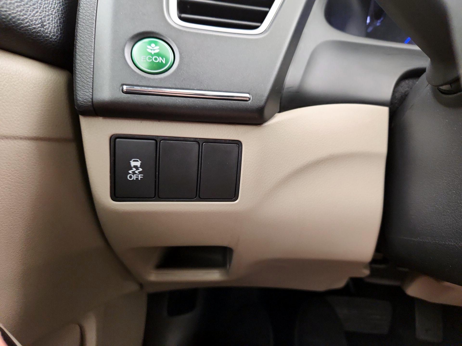 Thumbnail: 2015 Honda Civic - 13
