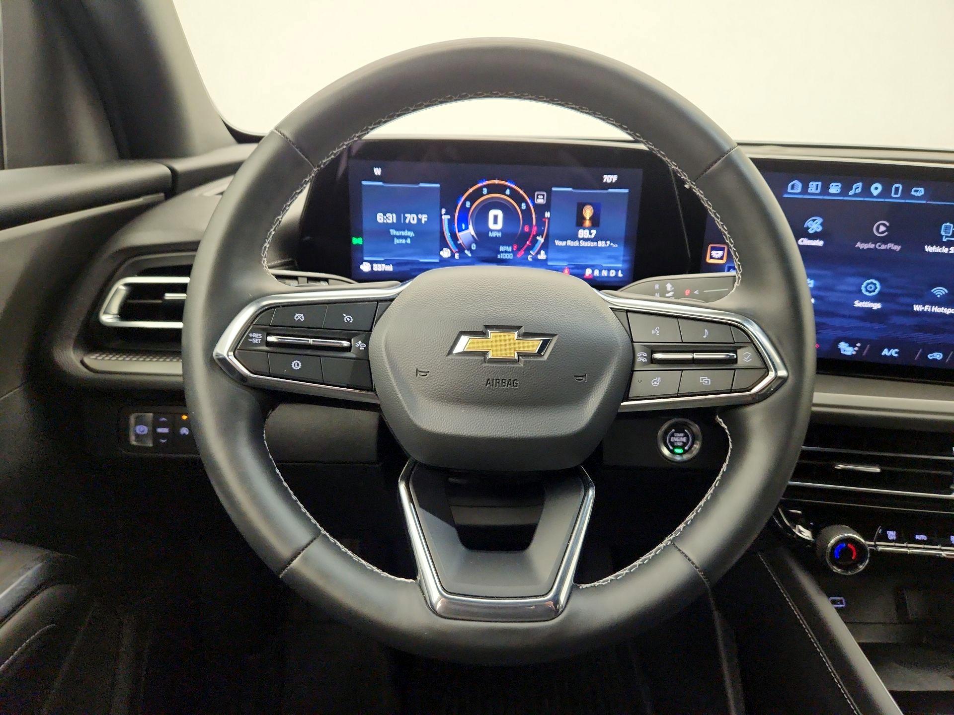 Thumbnail: 2025 Chevrolet Traverse - 10