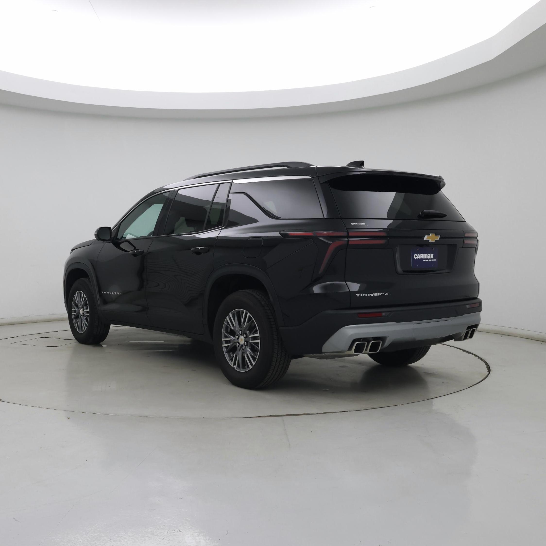 Thumbnail: 2025 Chevrolet Traverse - 2