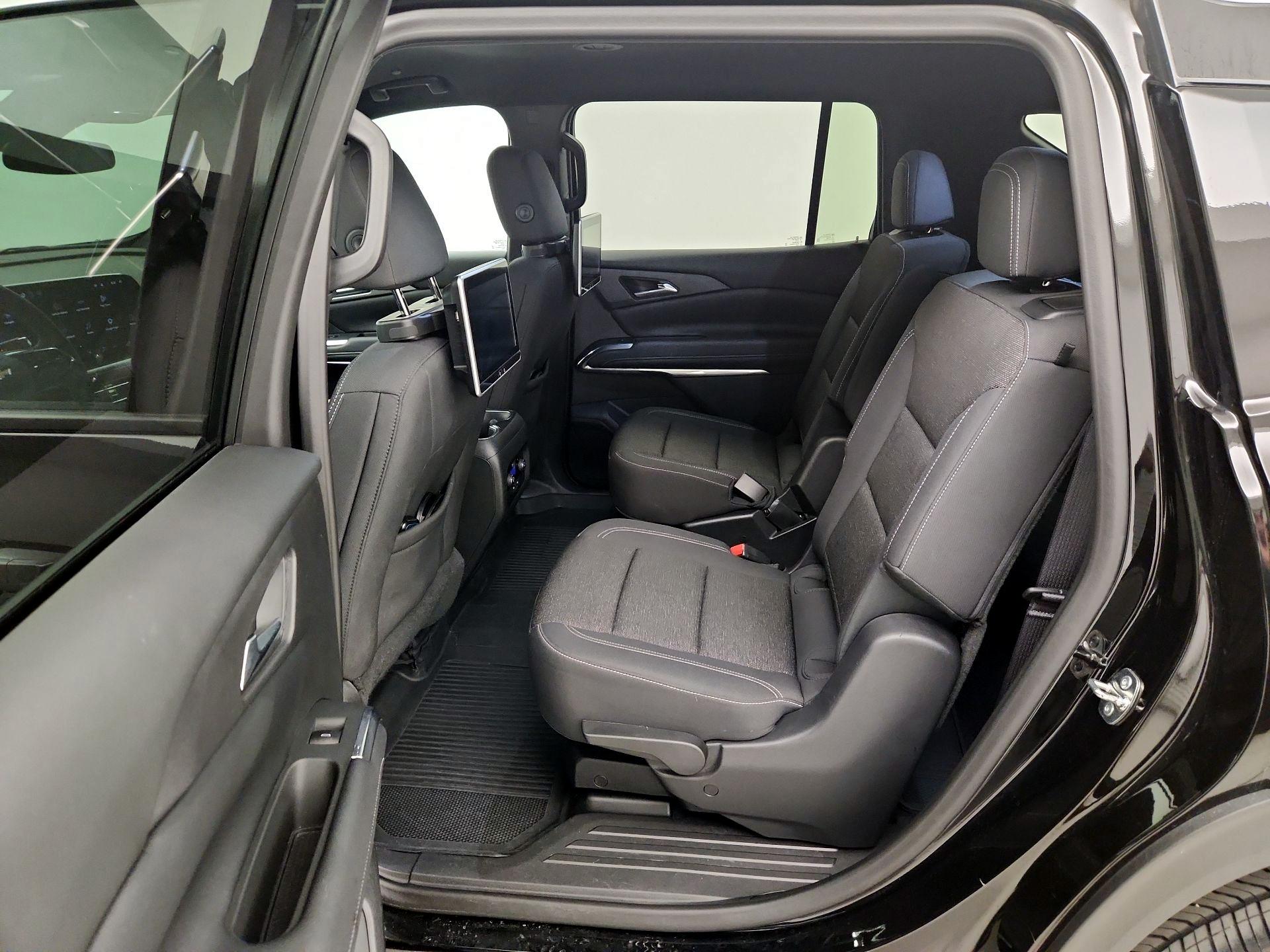 Thumbnail: 2025 Chevrolet Traverse - 20