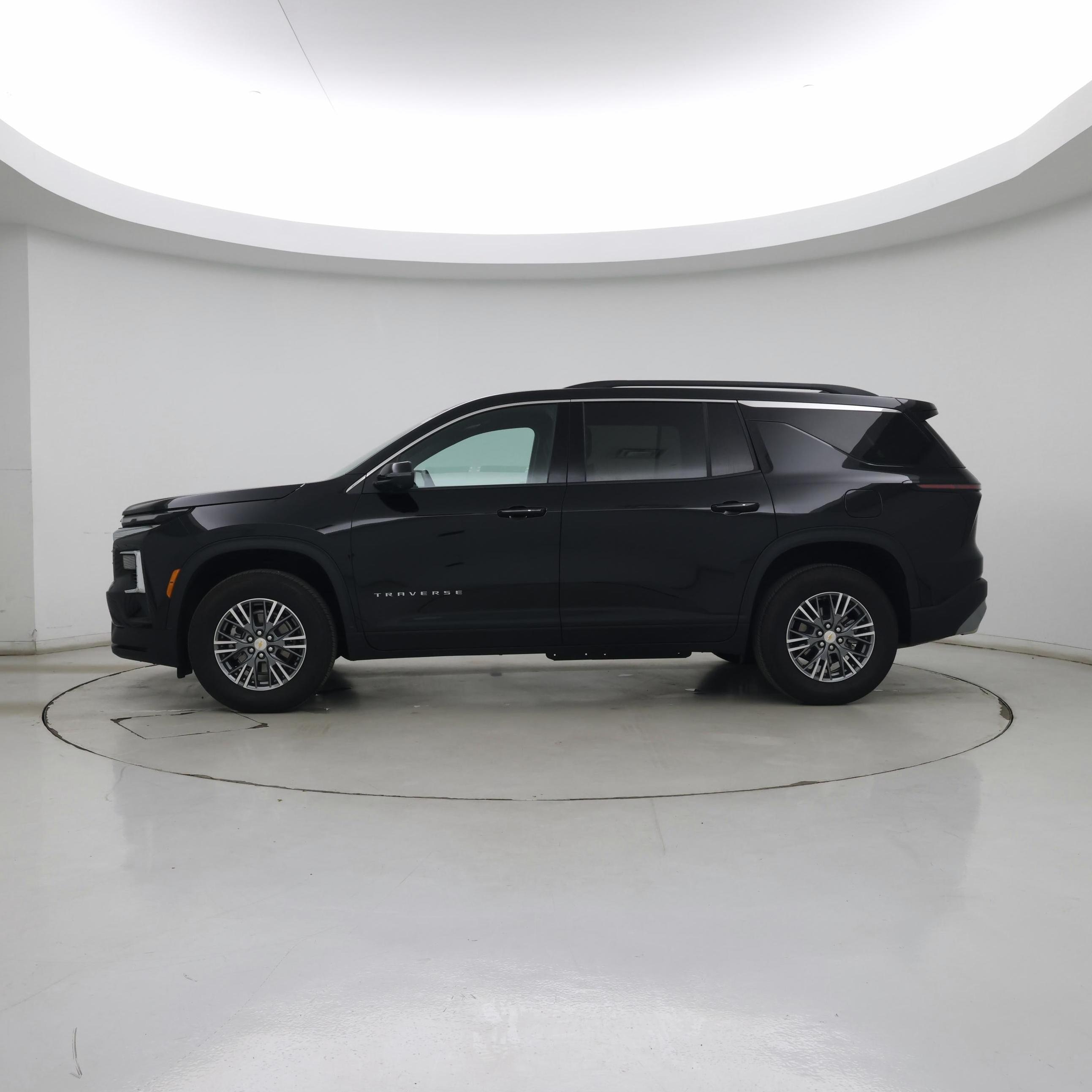 Thumbnail: 2025 Chevrolet Traverse - 3