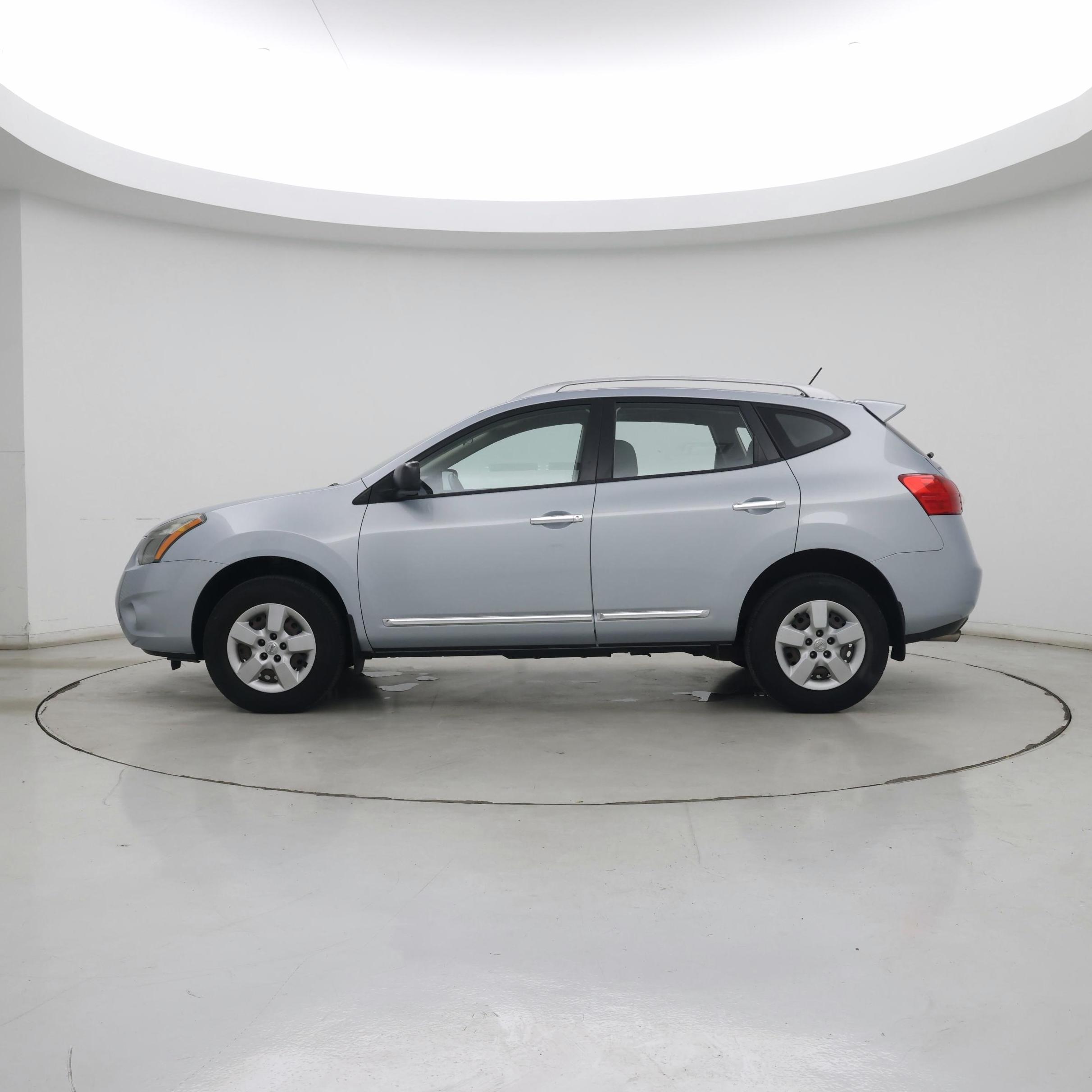 Thumbnail: 2015 Nissan Rogue - 3