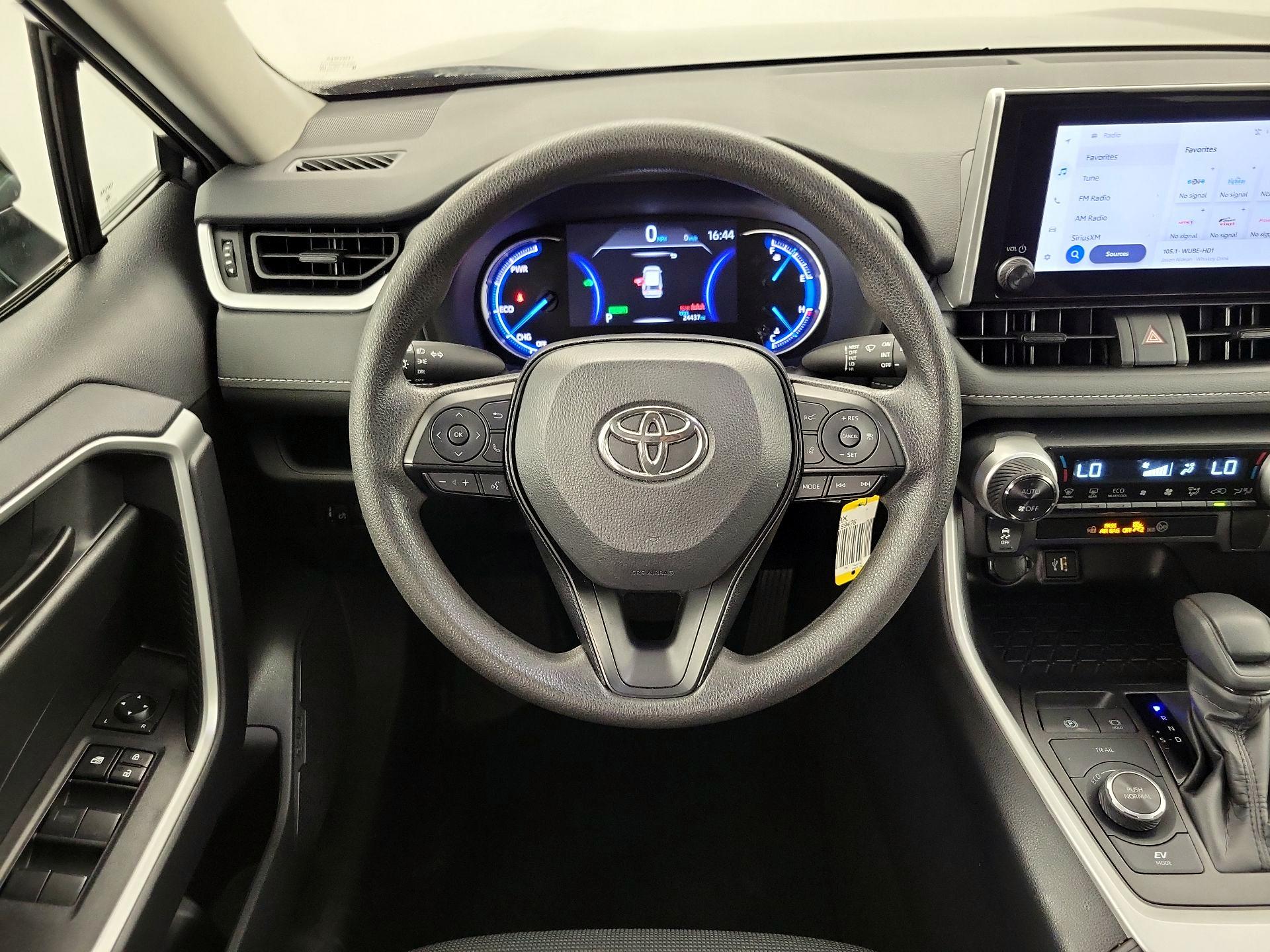 Thumbnail: 2025 Toyota RAV4 - 10