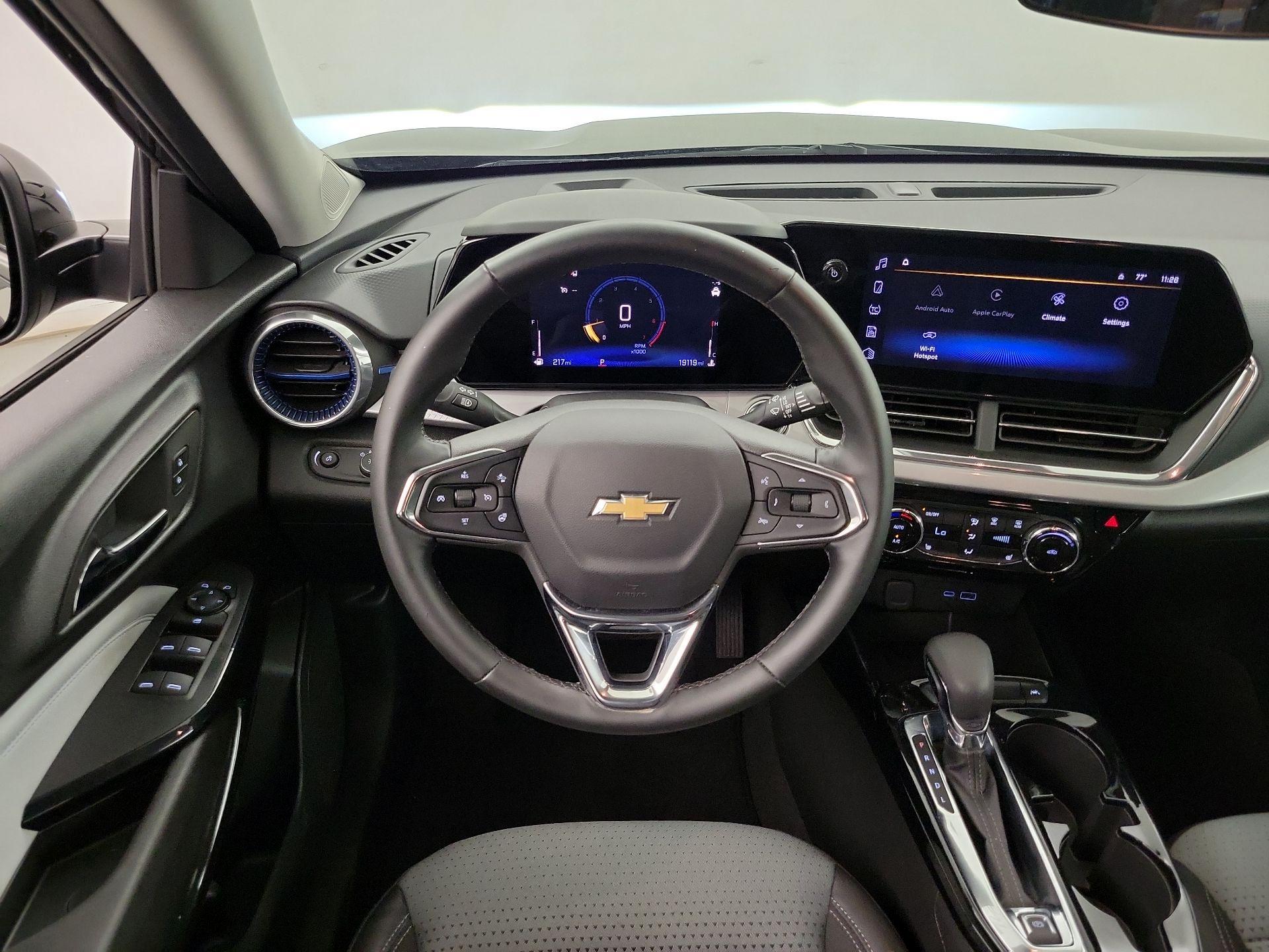 Thumbnail: 2025 Chevrolet Trax - 10