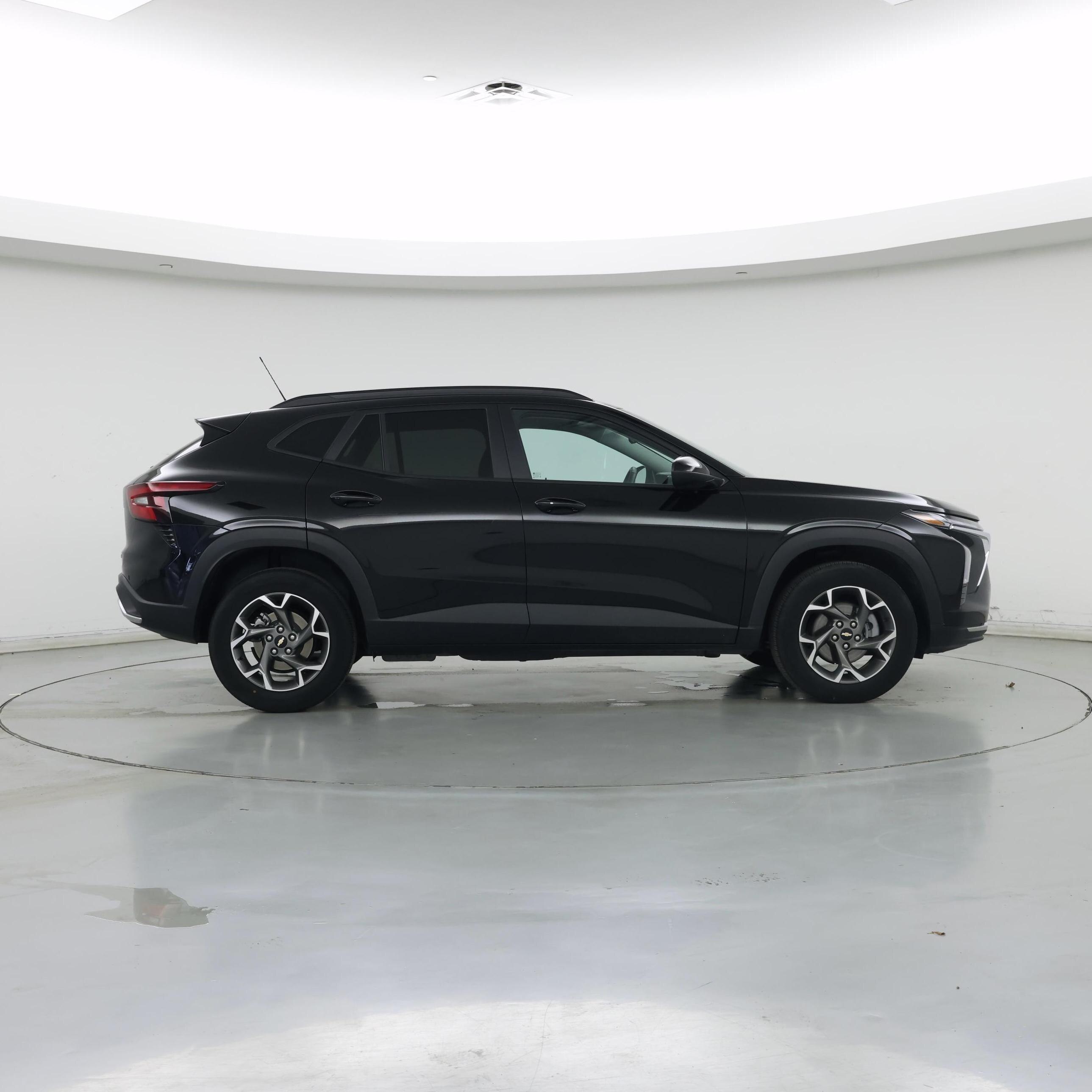 Thumbnail: 2025 Chevrolet Trax - 7