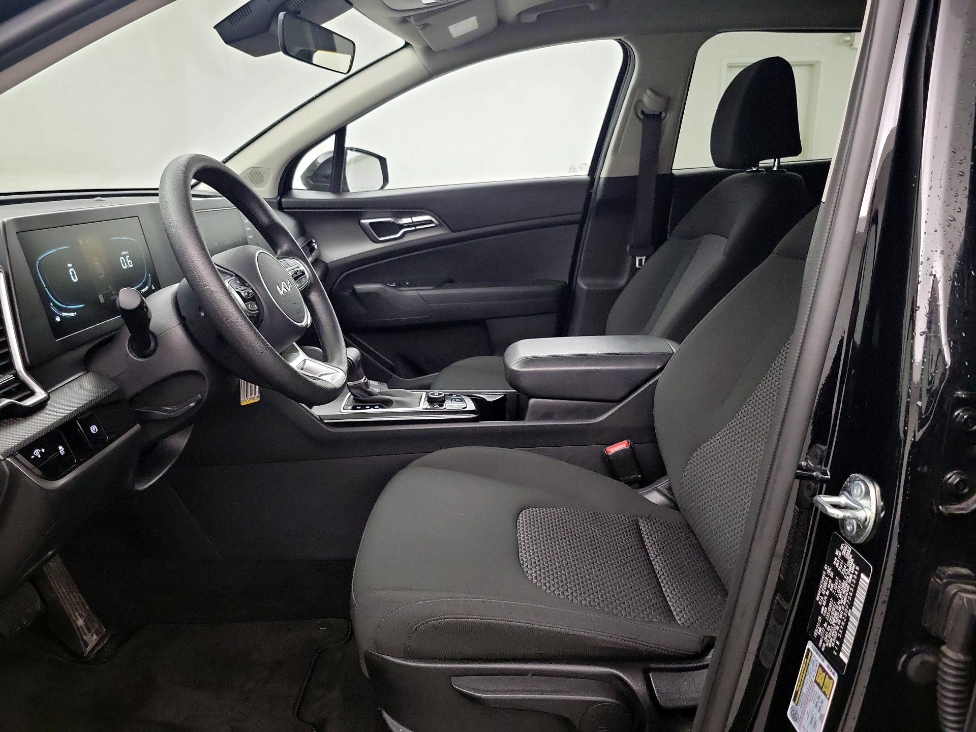 Thumbnail: 2025 Kia Sportage - 11
