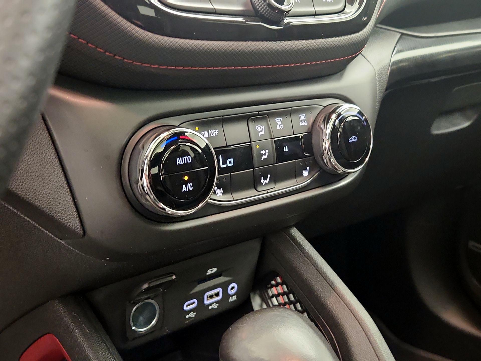 Thumbnail: 2021 Chevrolet TrailBlazer - 16