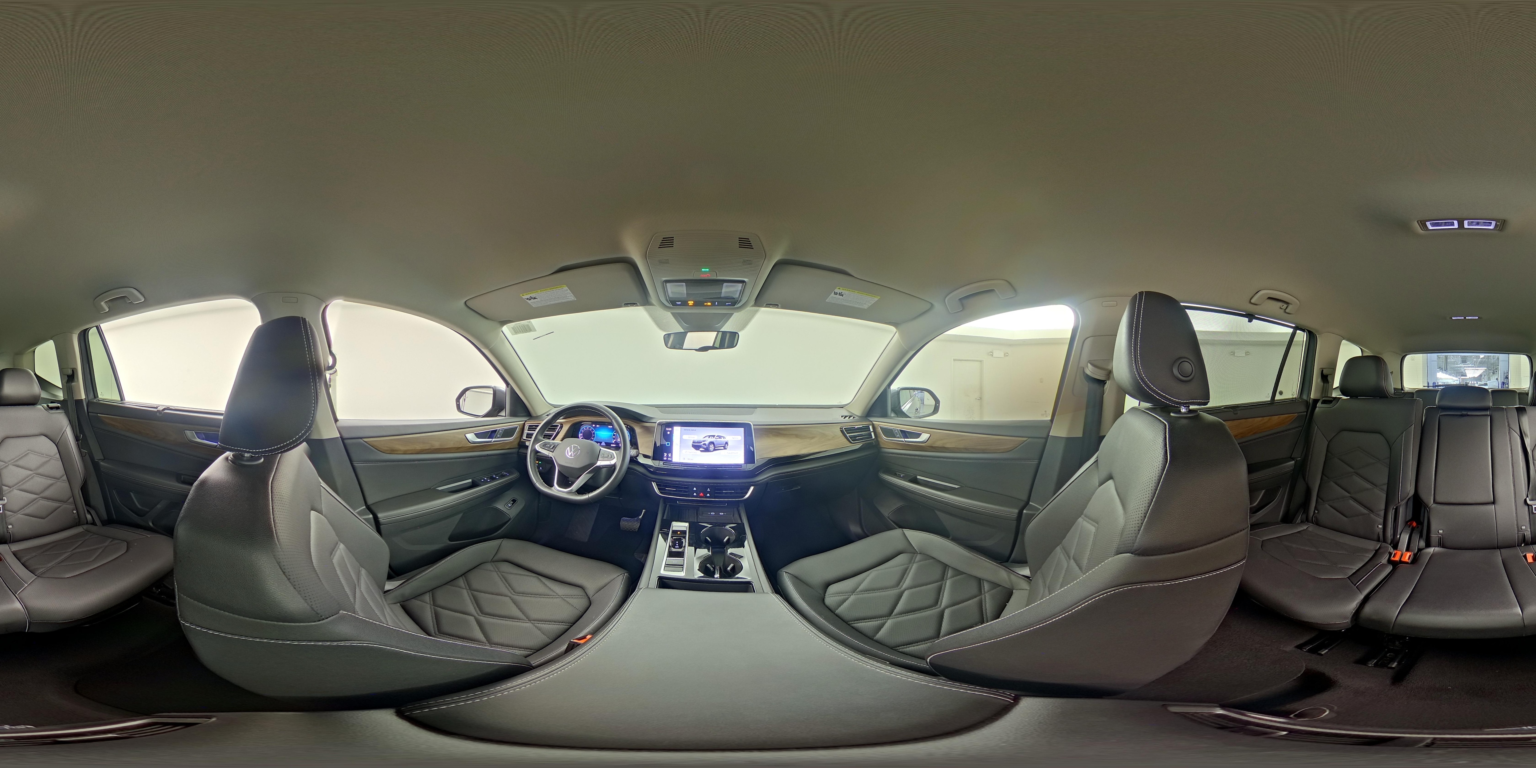2025 Volkswagen Atlas SE w/Tech - Photo 25