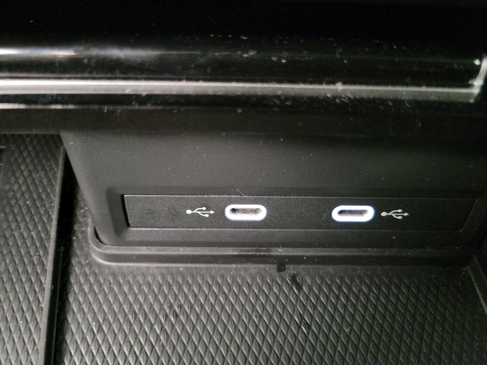2025 Volkswagen Atlas SE w/Tech - Photo 19