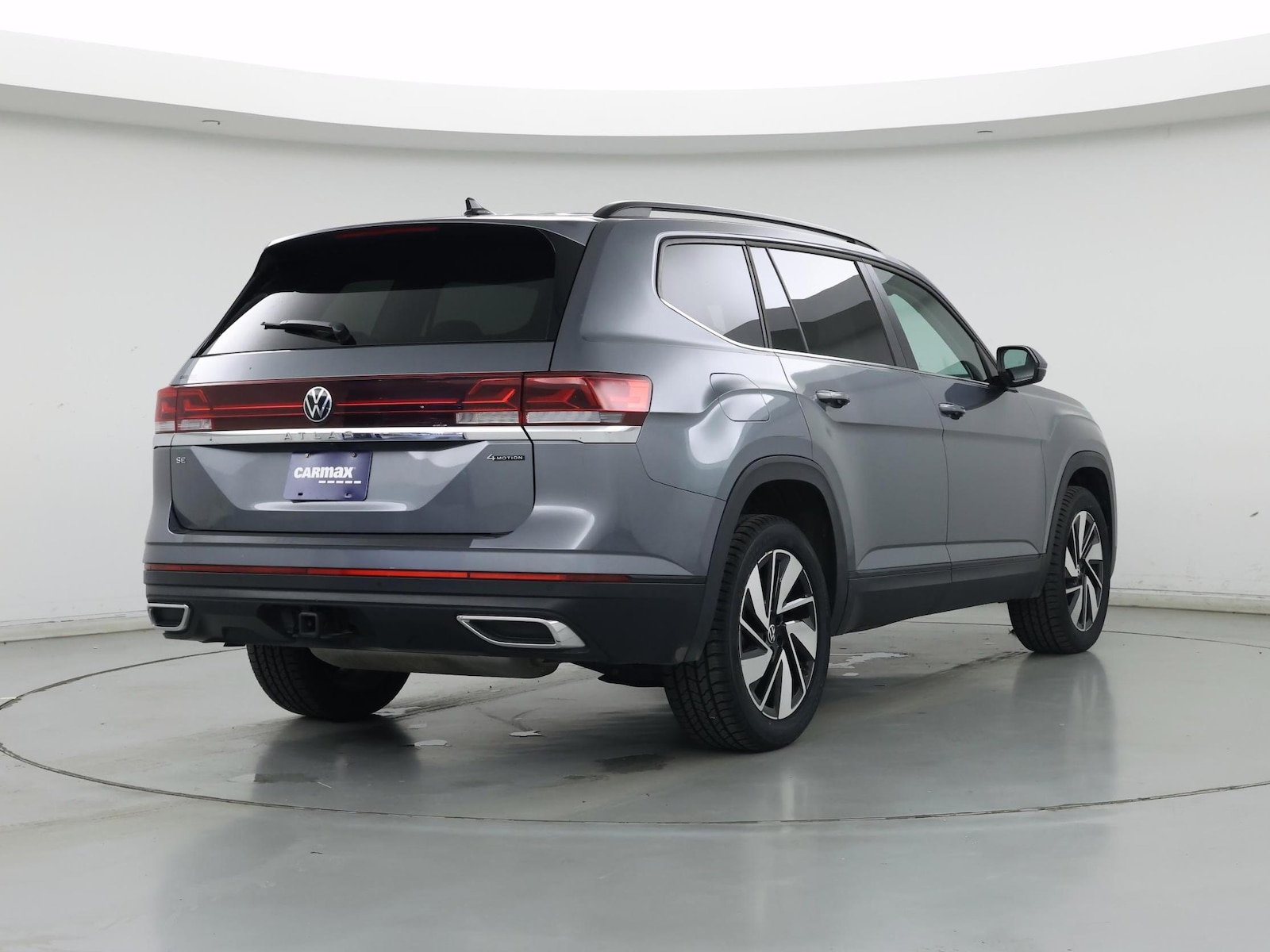 2025 Volkswagen Atlas SE w/Tech - Photo 9