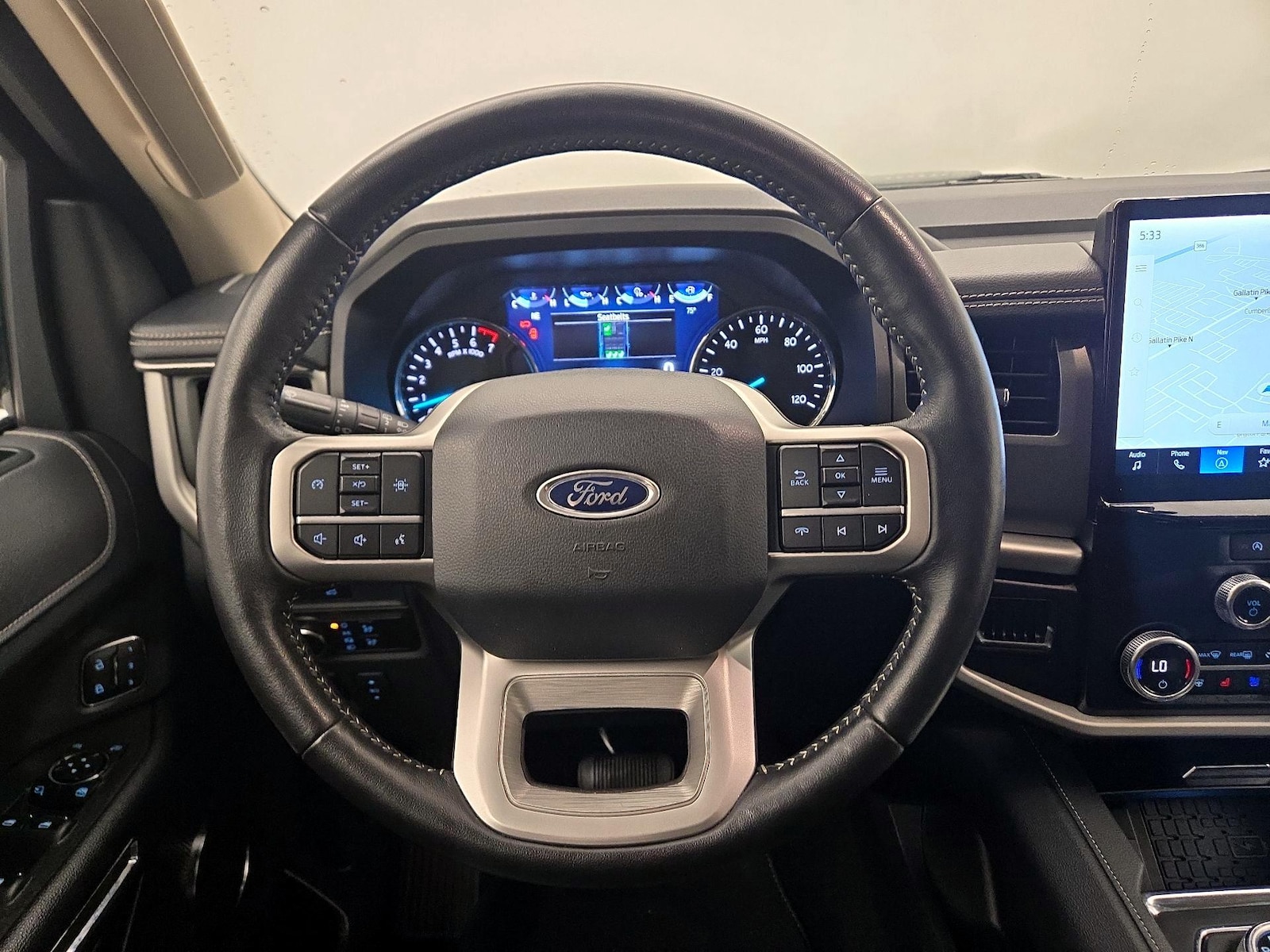 2024 Ford Expedition XLT - Photo 11