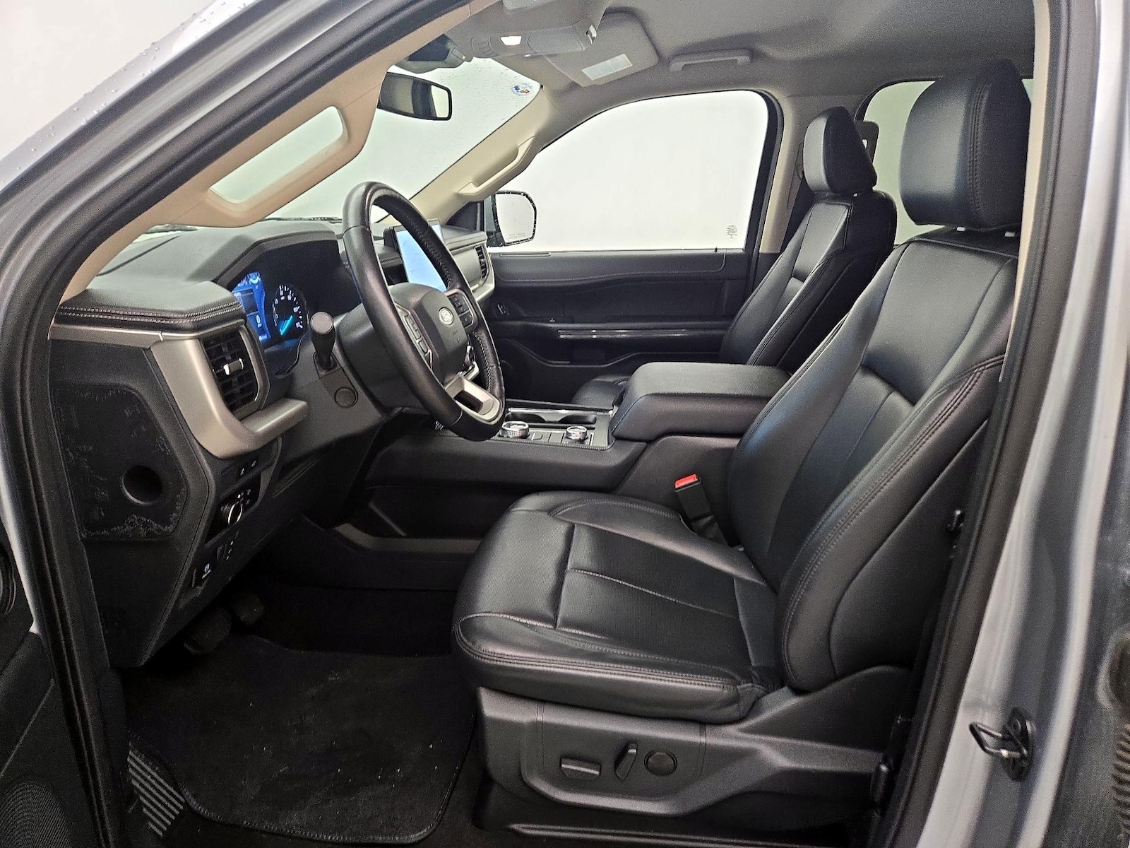 2024 Ford Expedition XLT - Photo 12