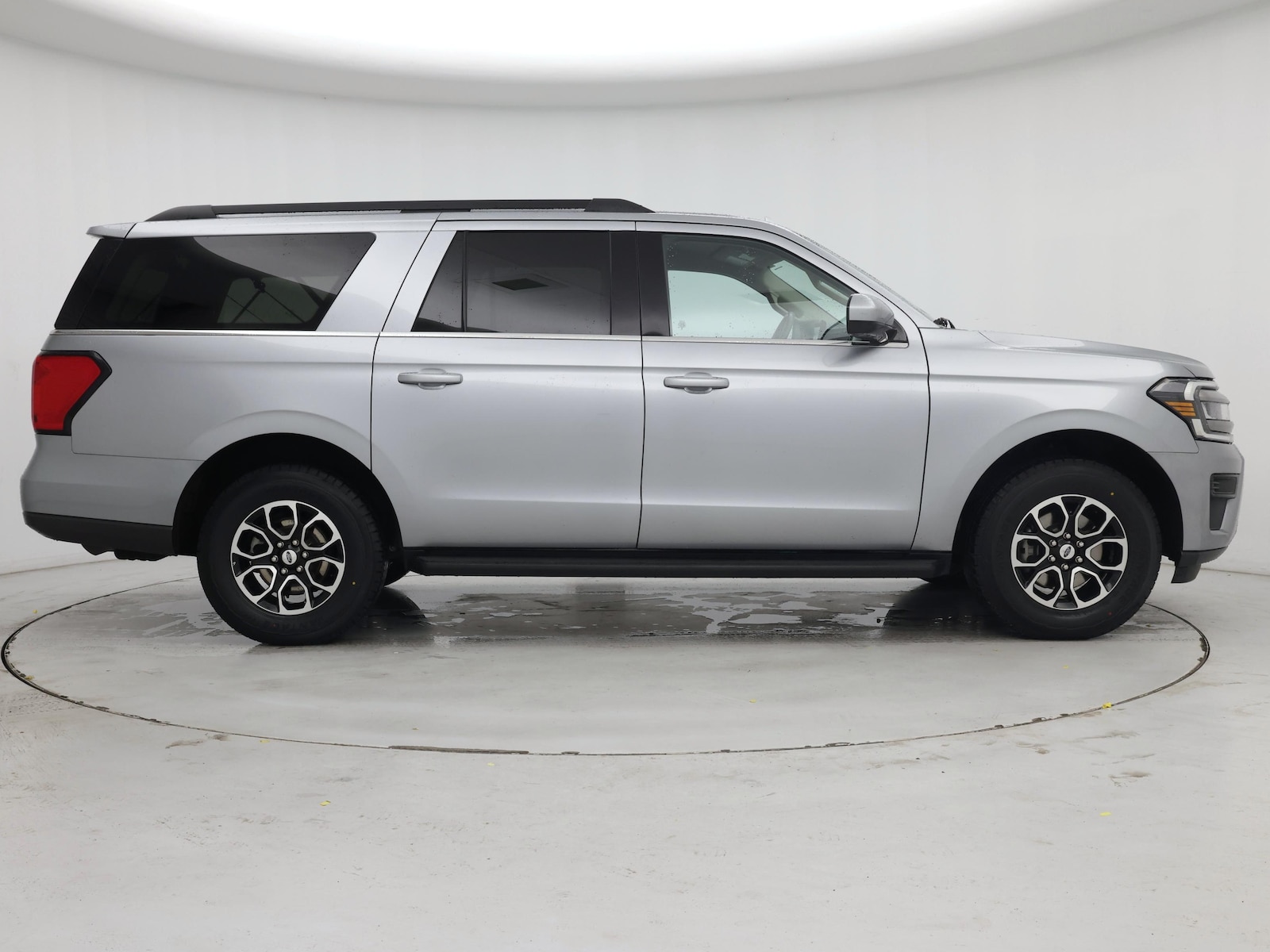 2024 Ford Expedition XLT - Photo 8