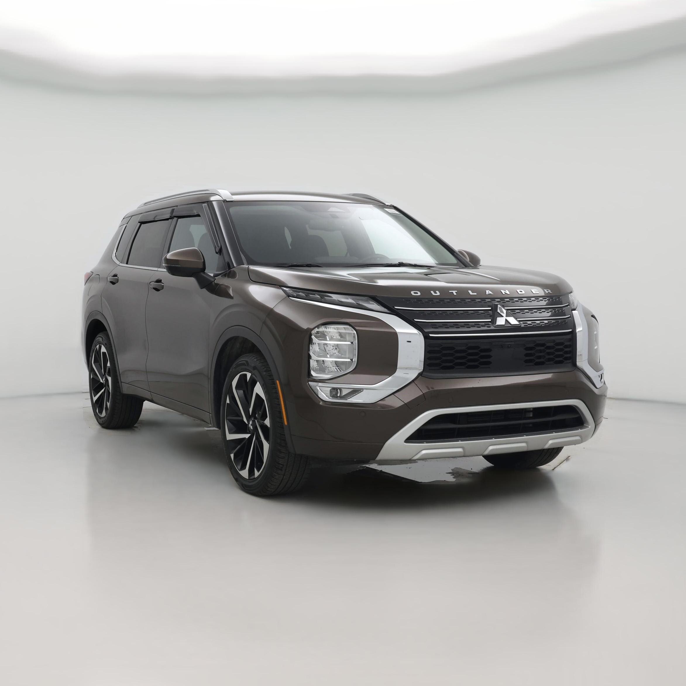Thumbnail: 2024 Mitsubishi Outlander - 1