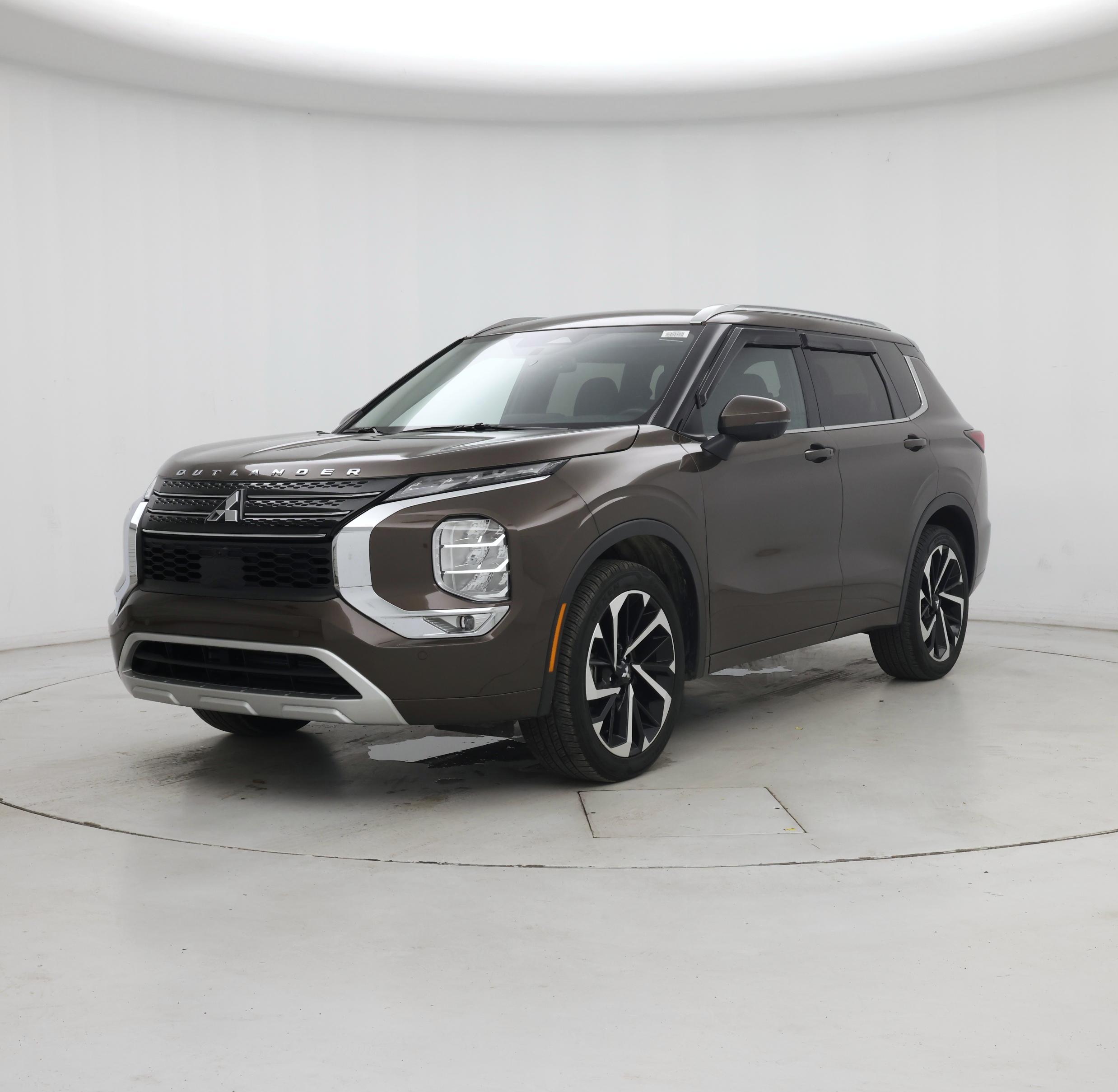 Thumbnail: 2024 Mitsubishi Outlander - 4
