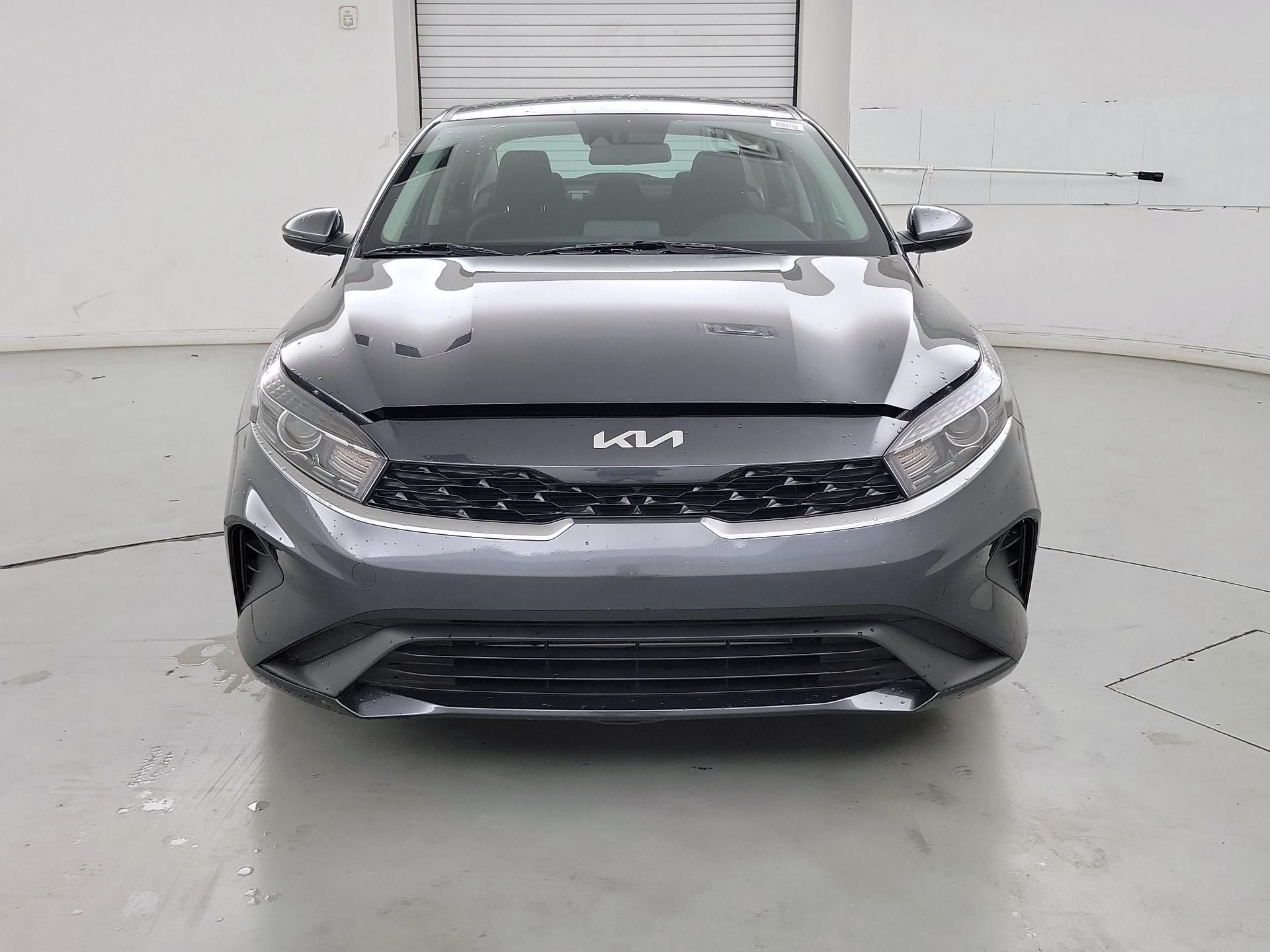 Thumbnail: 2023 Kia Forte - 2