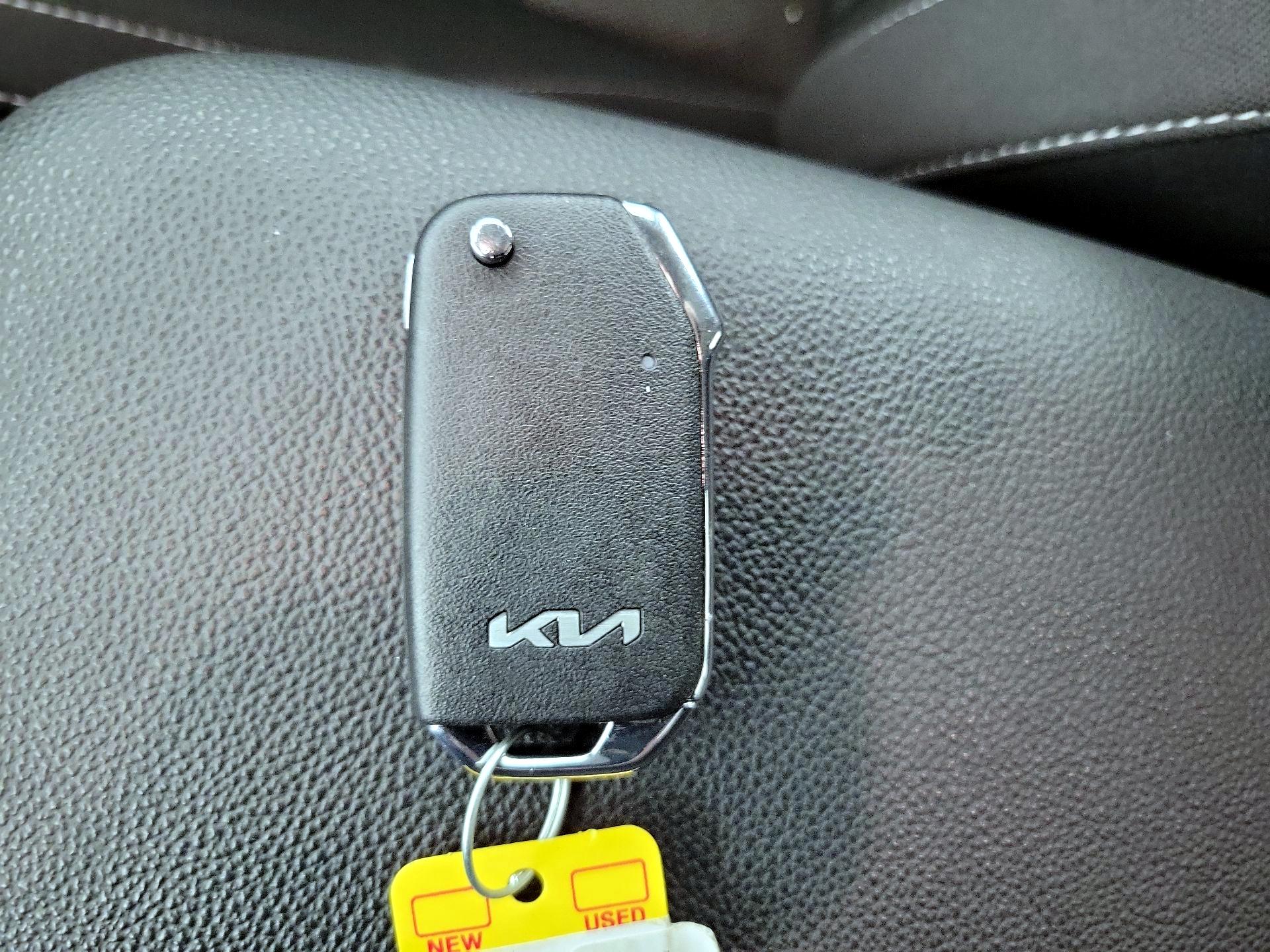 Thumbnail: 2023 Kia Forte - 20