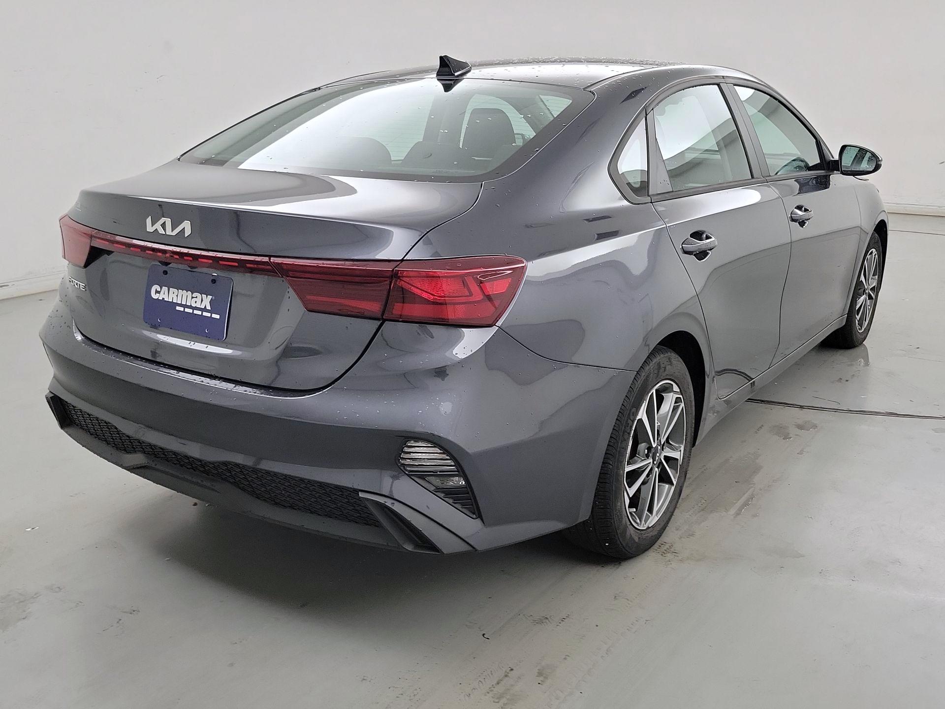 Thumbnail: 2023 Kia Forte - 5