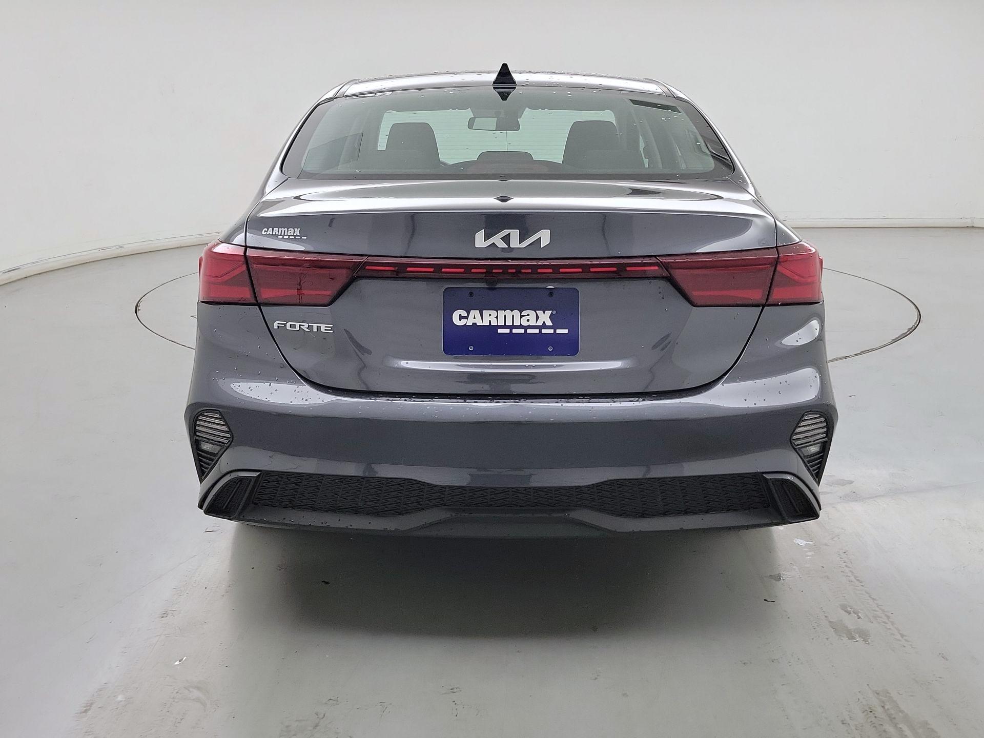 Thumbnail: 2023 Kia Forte - 6