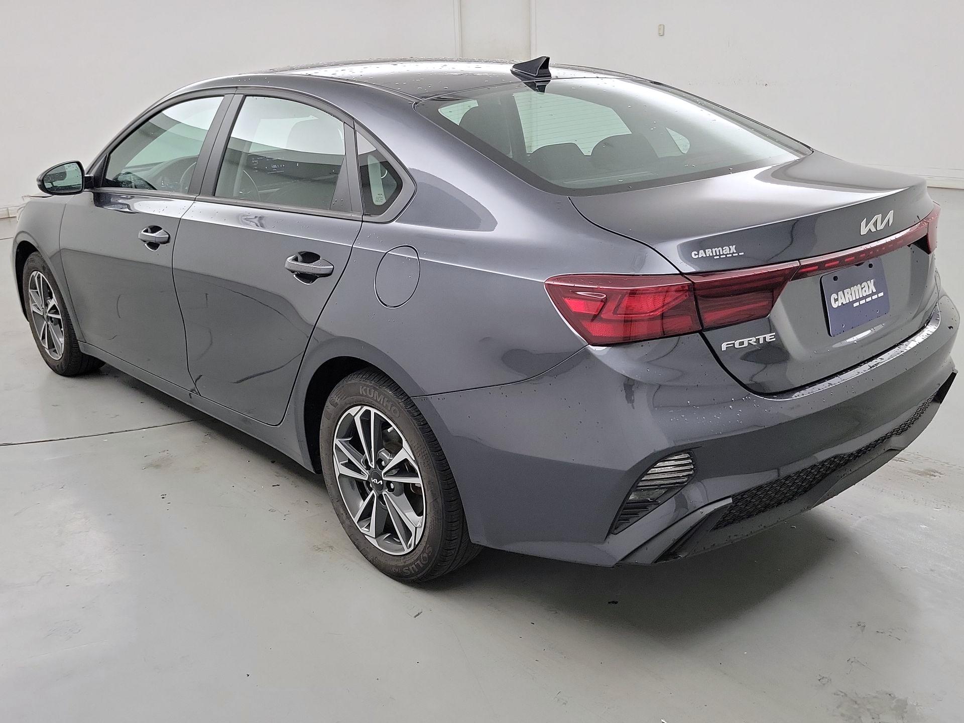 Thumbnail: 2023 Kia Forte - 7