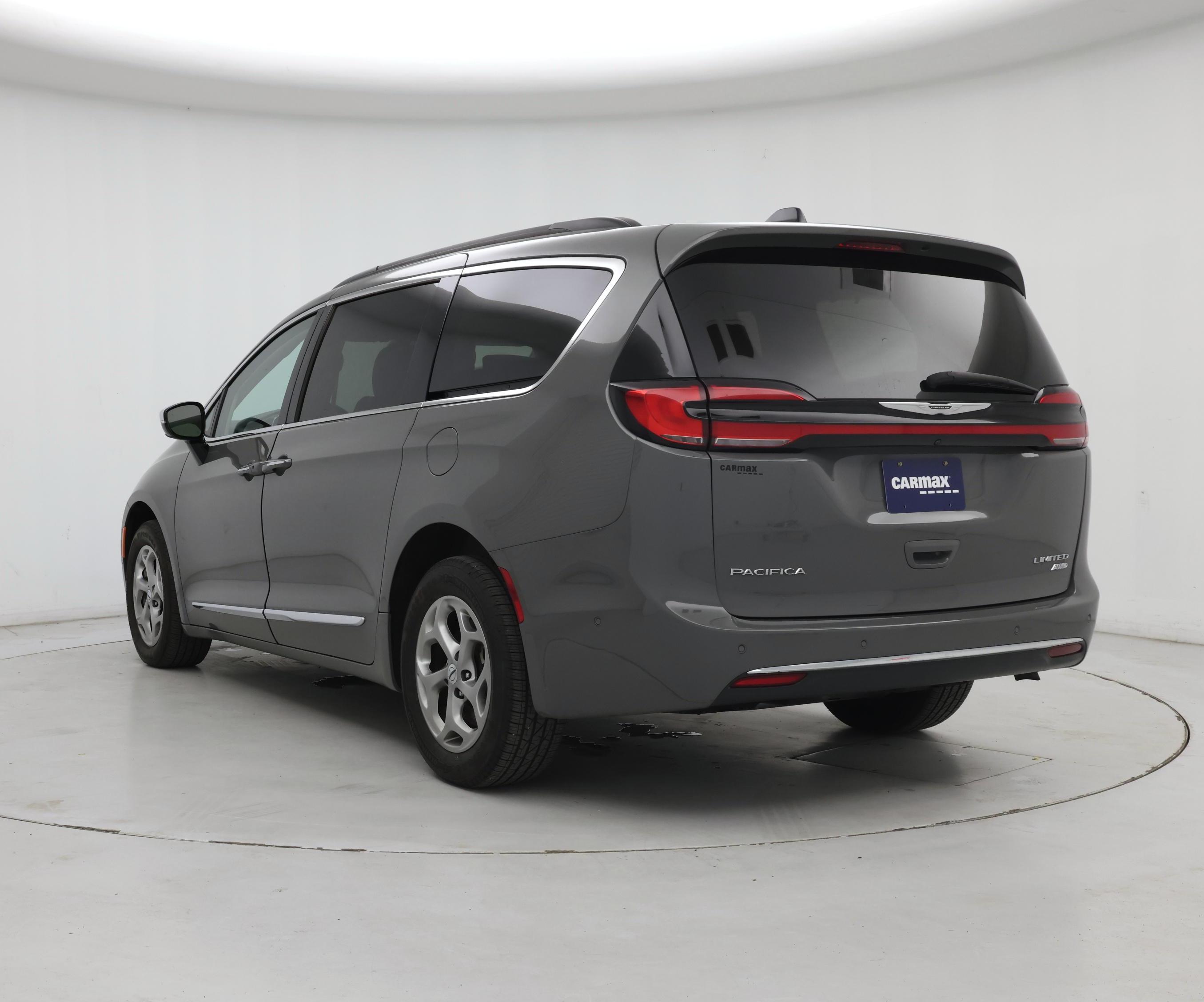 Thumbnail: 2023 Chrysler Pacifica - 2