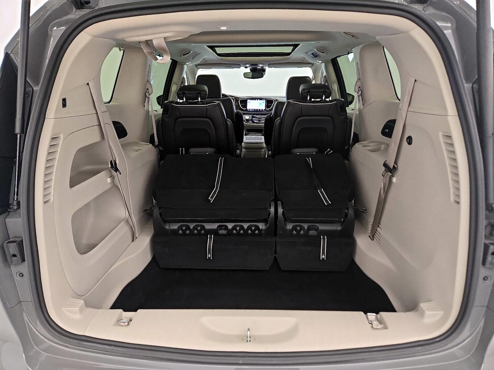 2023 Chrysler Pacifica Limited - Photo 24