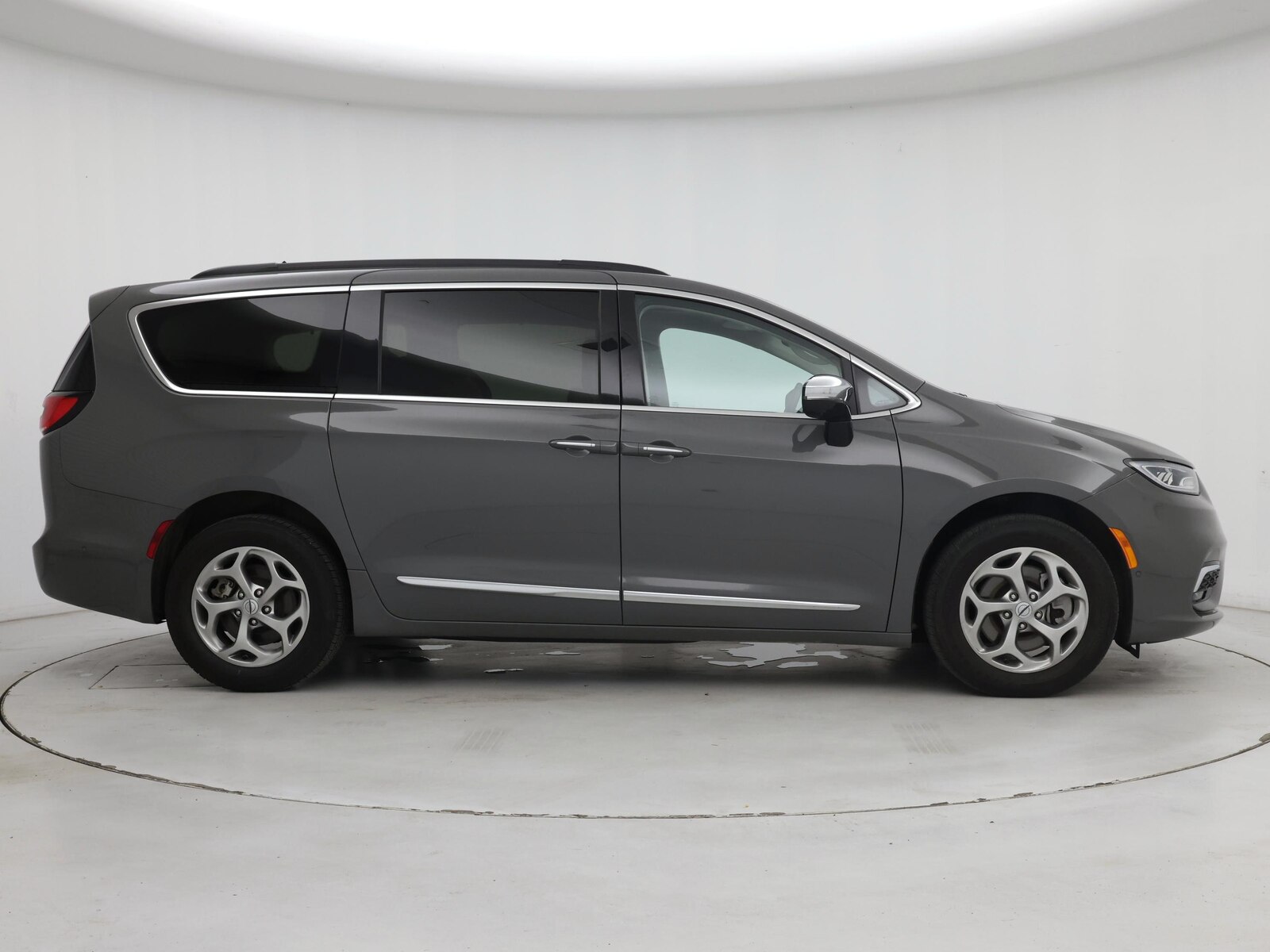 2023 Chrysler Pacifica Limited - Photo 8