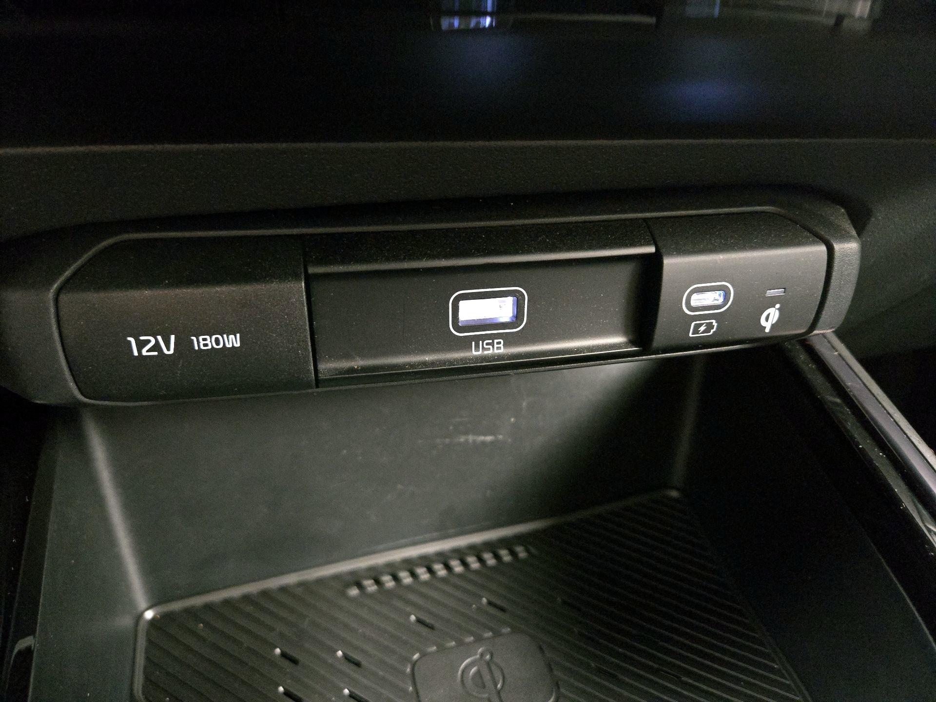 Thumbnail: 2023 Kia Niro - 19
