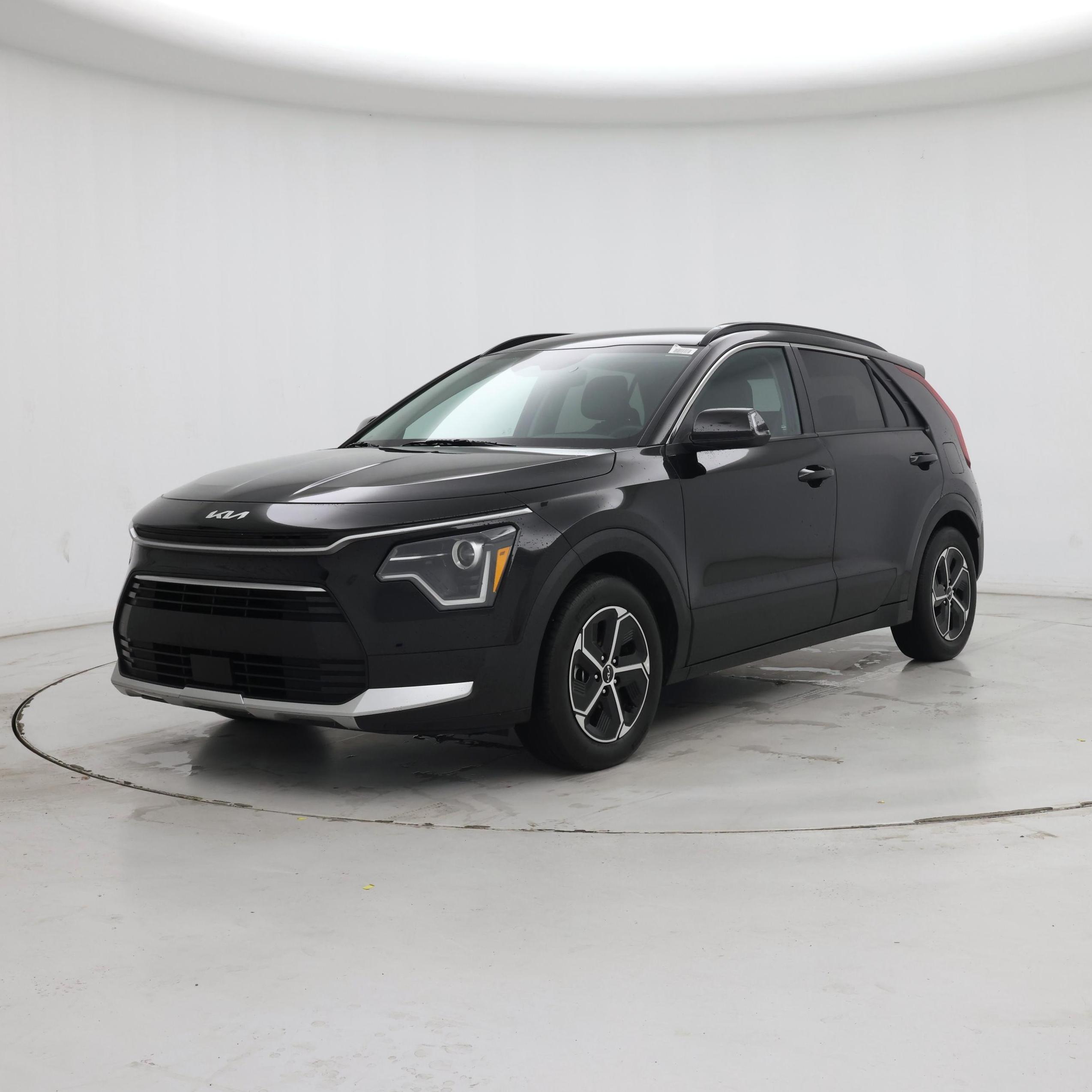 Thumbnail: 2023 Kia Niro - 4