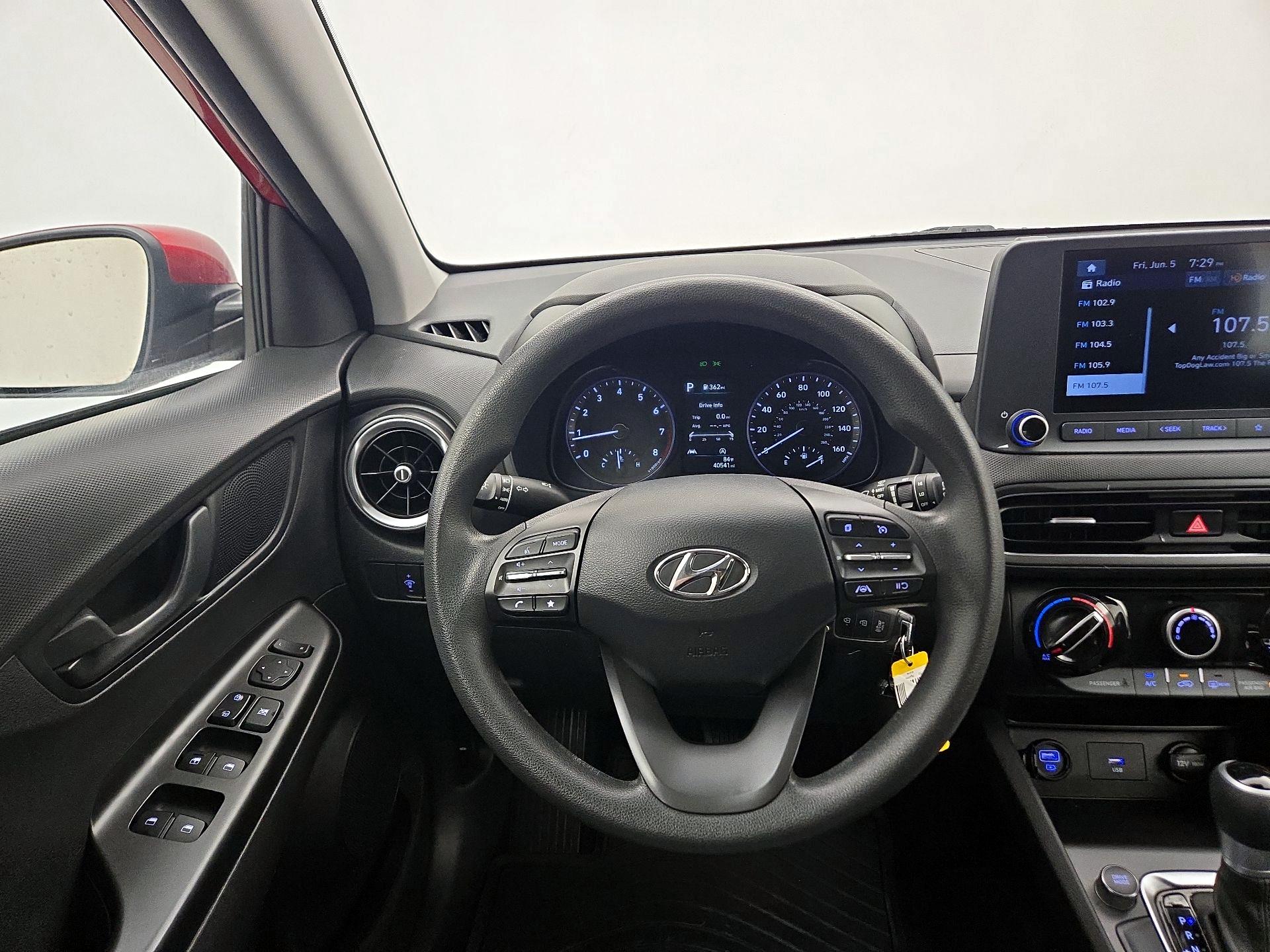 Thumbnail: 2022 Hyundai Kona - 10